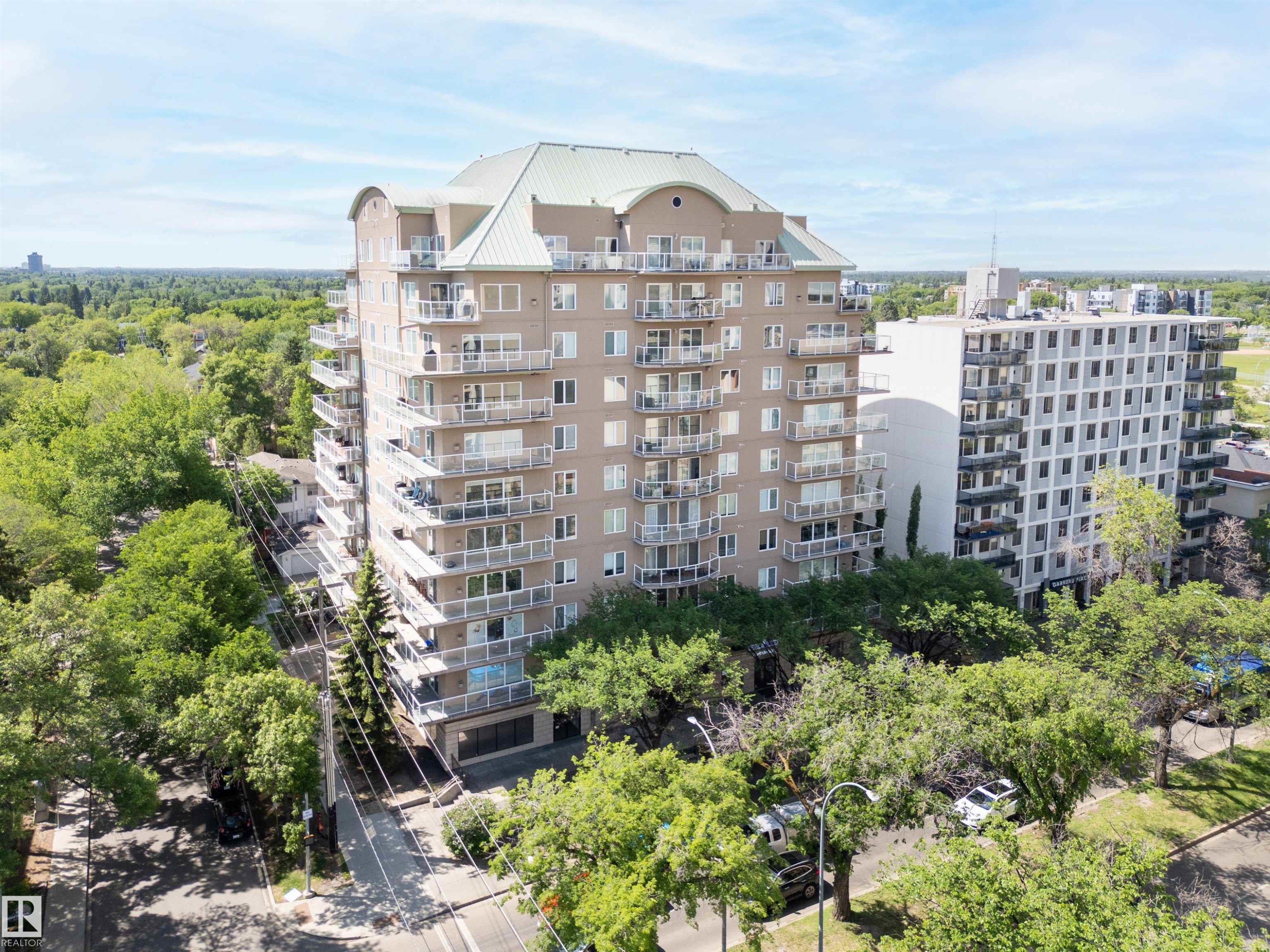 Image quality insufficient for description - 305 11111 82 Avenue, Edmonton, AB