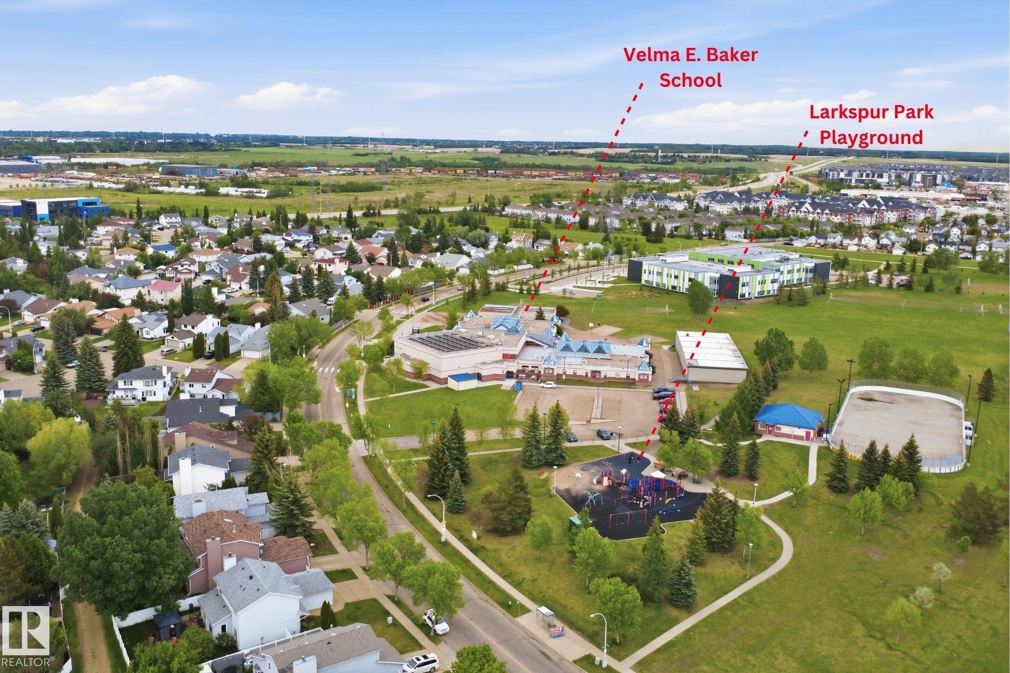 Image quality insufficient for description - 3220 42A Avenue, Edmonton, AB