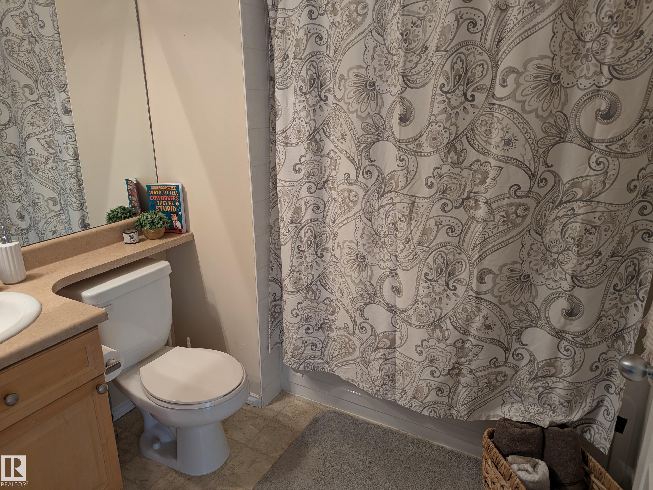 #11 10235 111 St Nw, Edmonton, AB