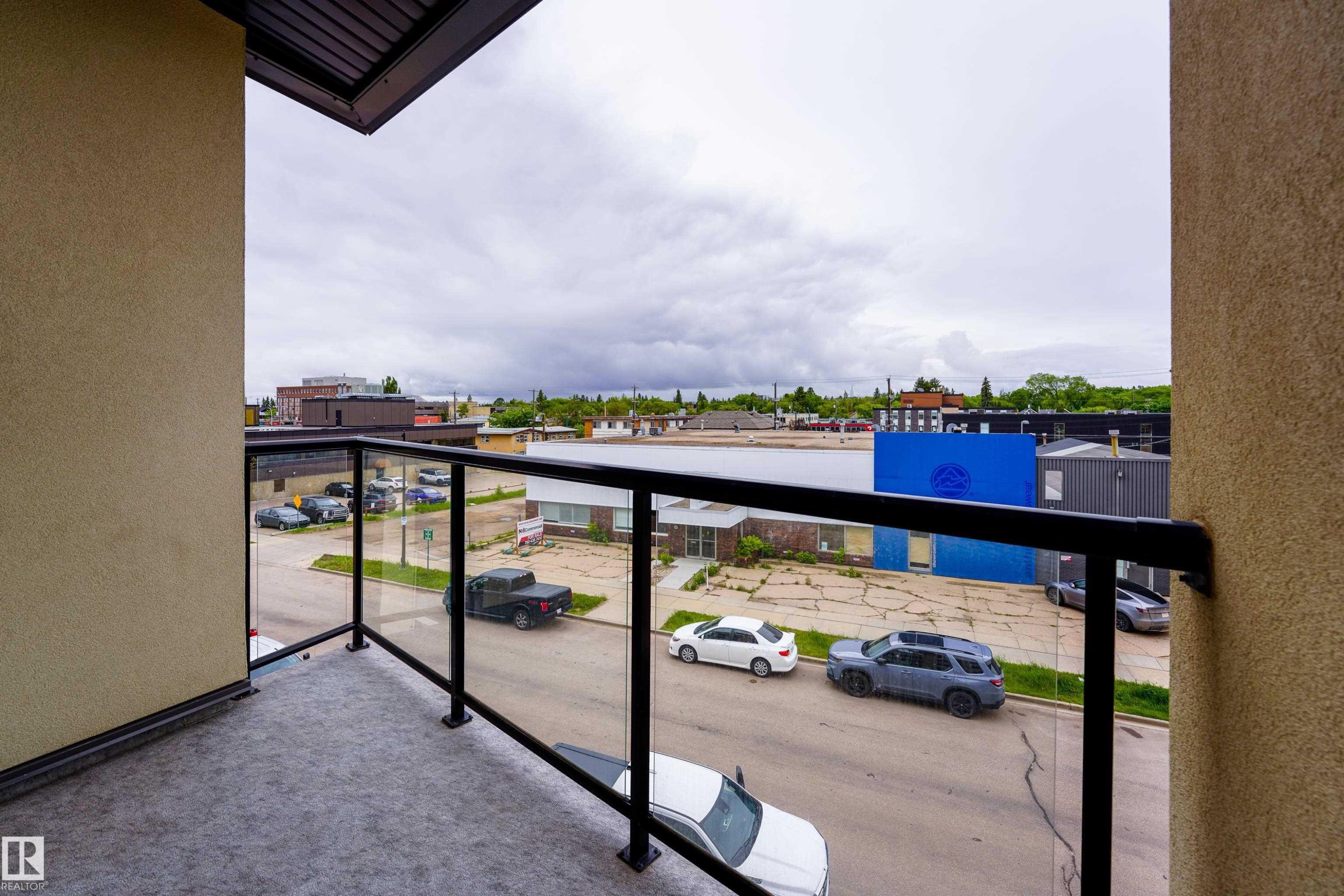 316 10523 123 Street, Edmonton, AB