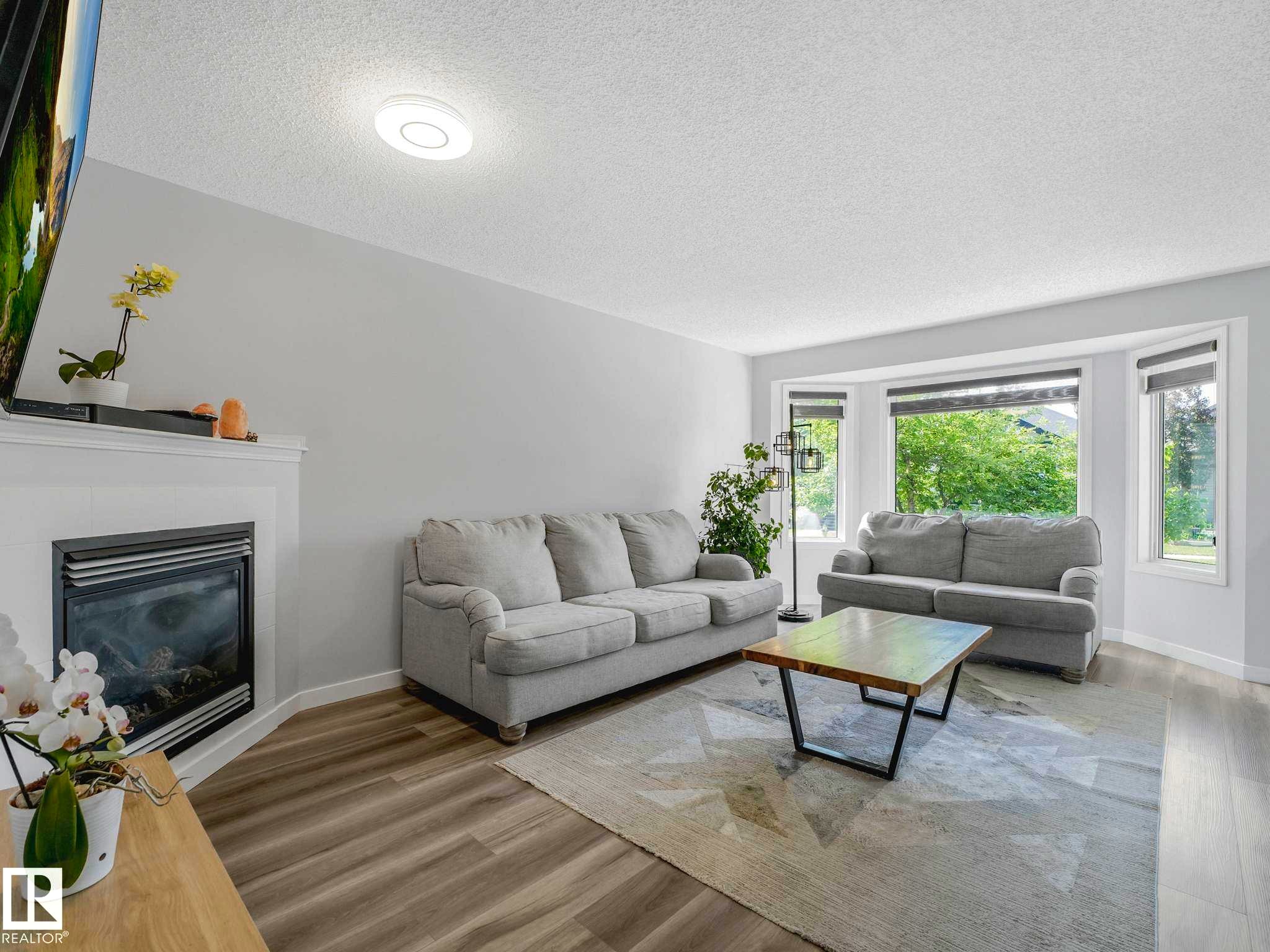 21360 89 Avenue, Edmonton, AB