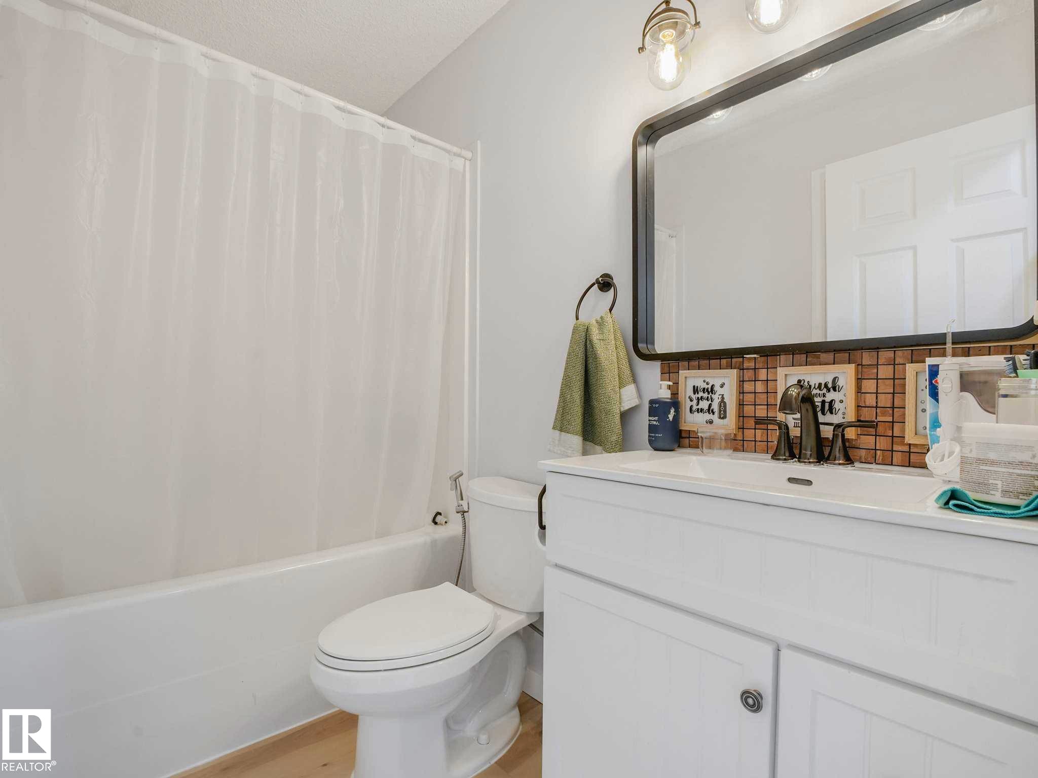 21360 89 Avenue, Edmonton, AB