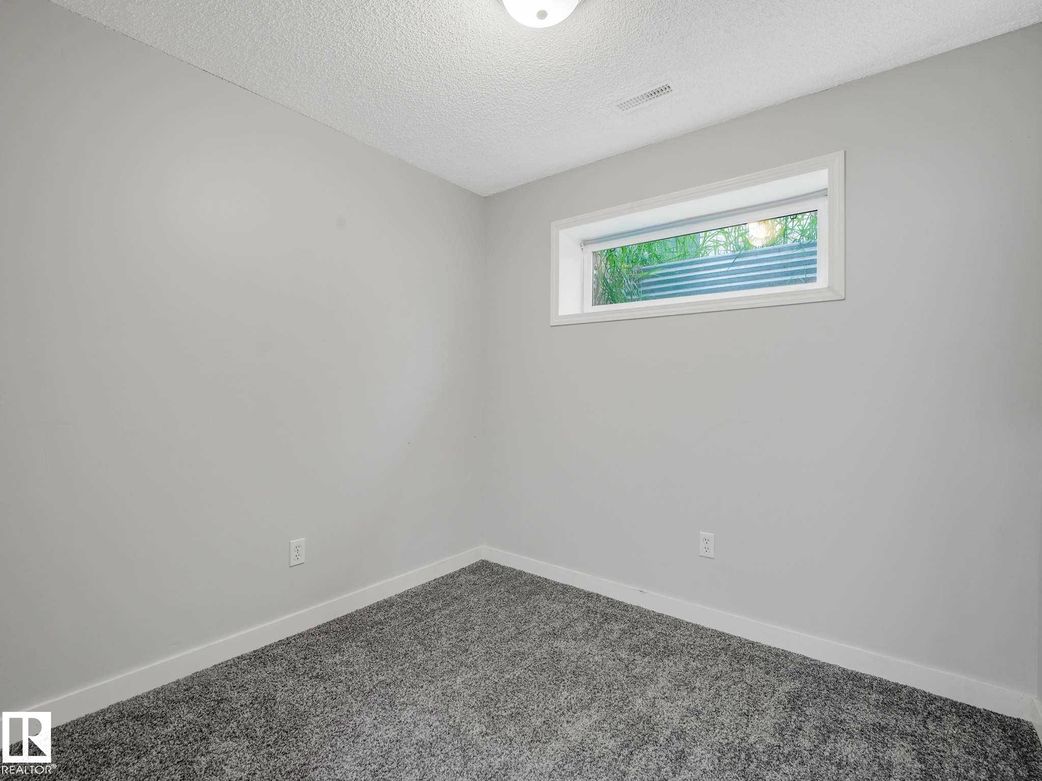 21360 89 Avenue, Edmonton, AB