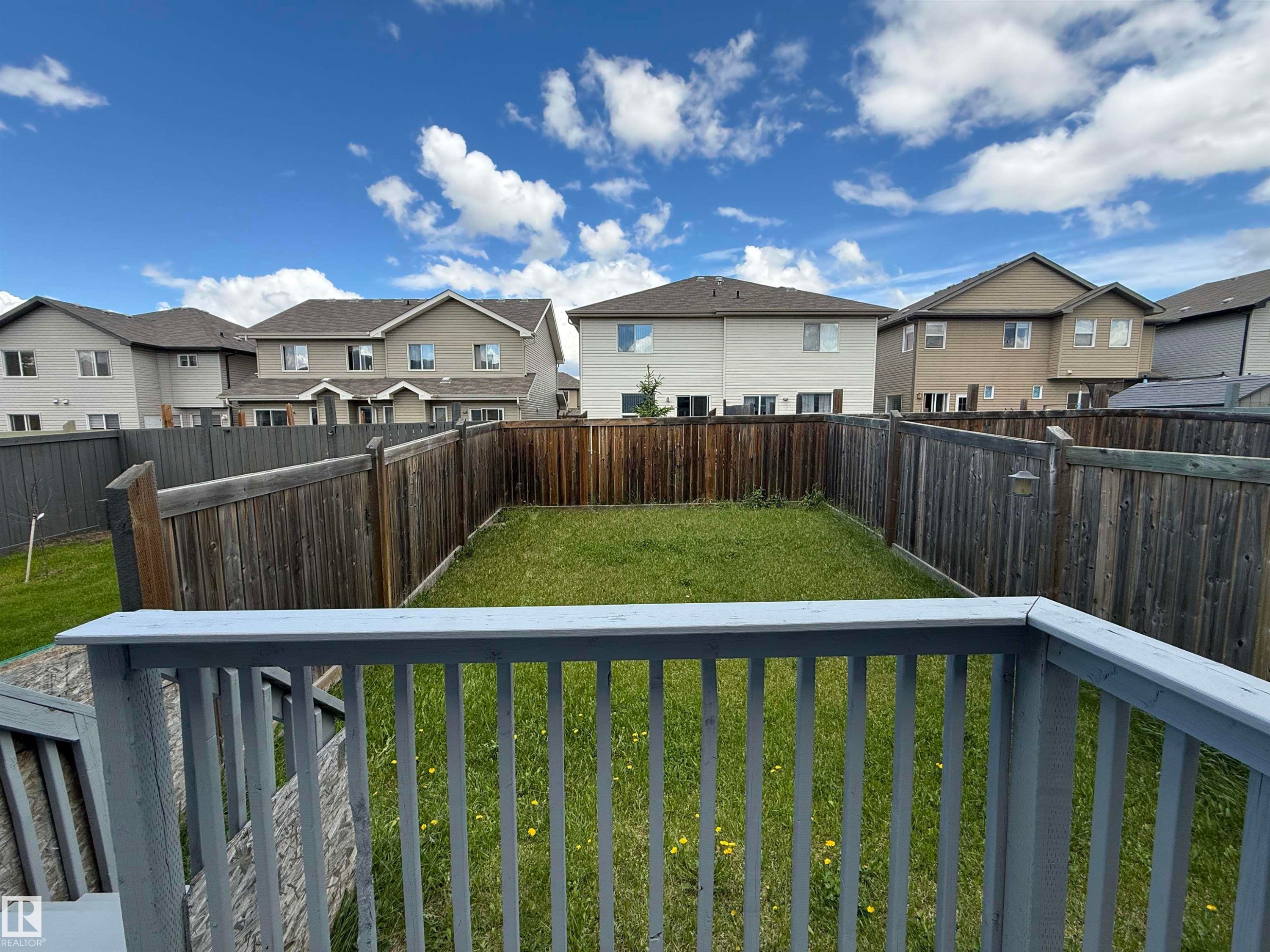 3044 16 Avenue Nw, Edmonton, AB