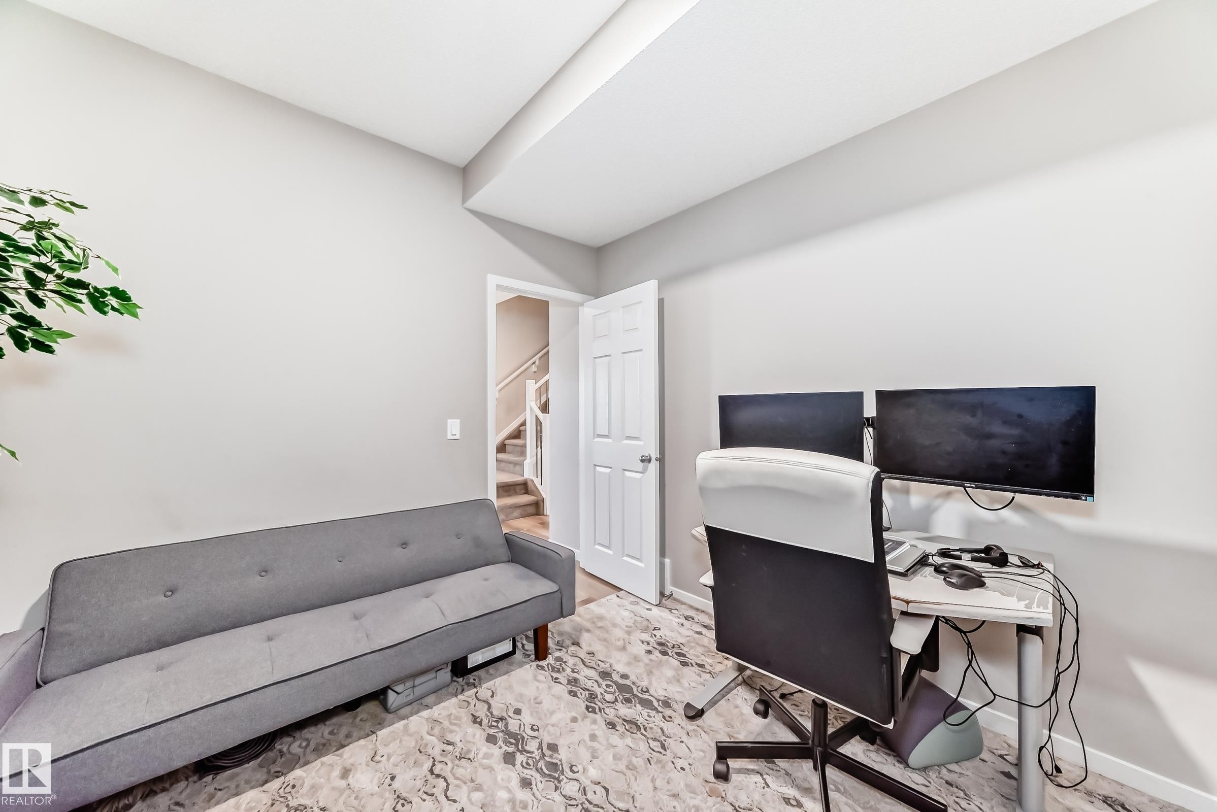 5357 Lark Landing, Edmonton, AB - Indoor Photo Showing Office