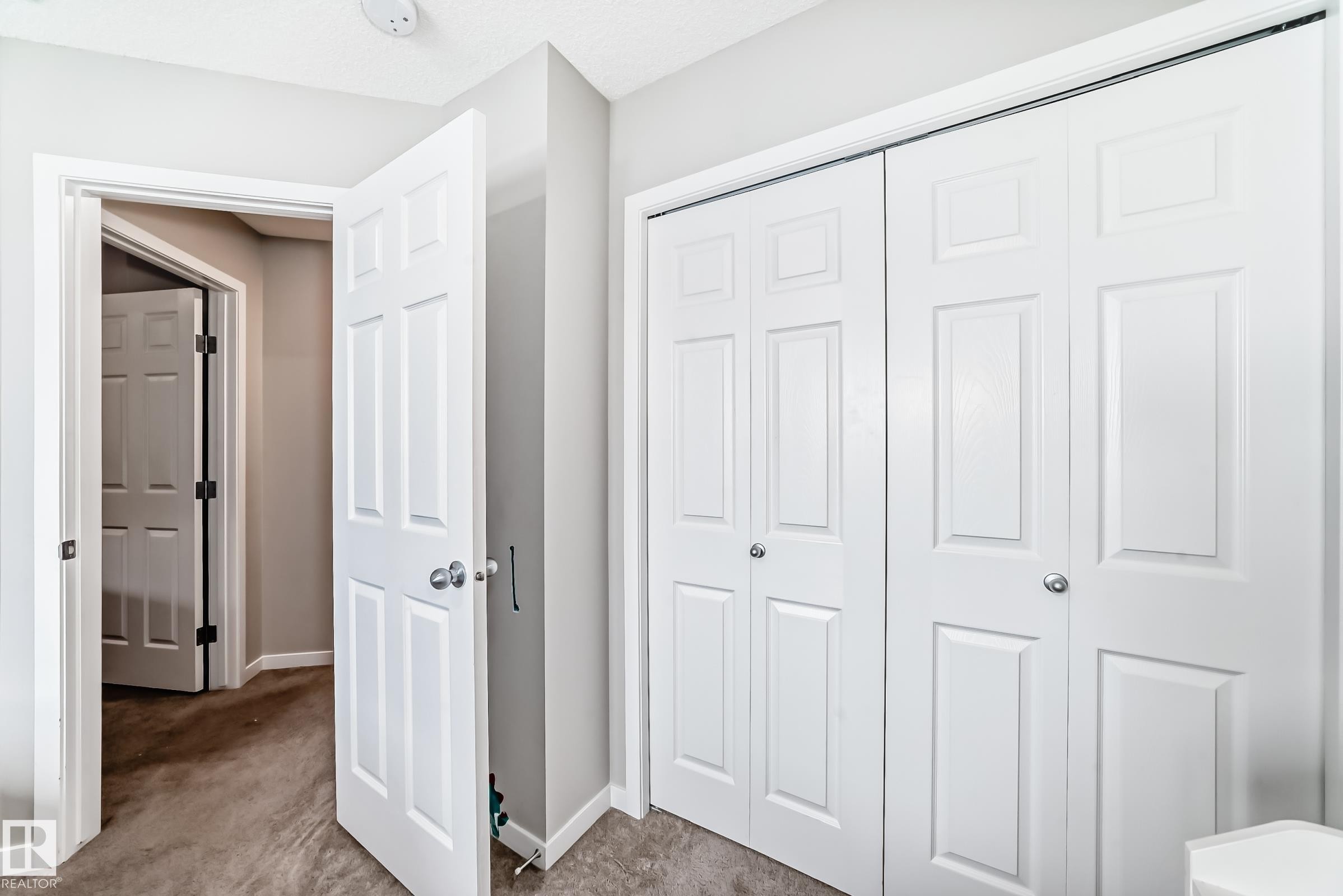 5357 Lark Landing, Edmonton, AB - Indoor