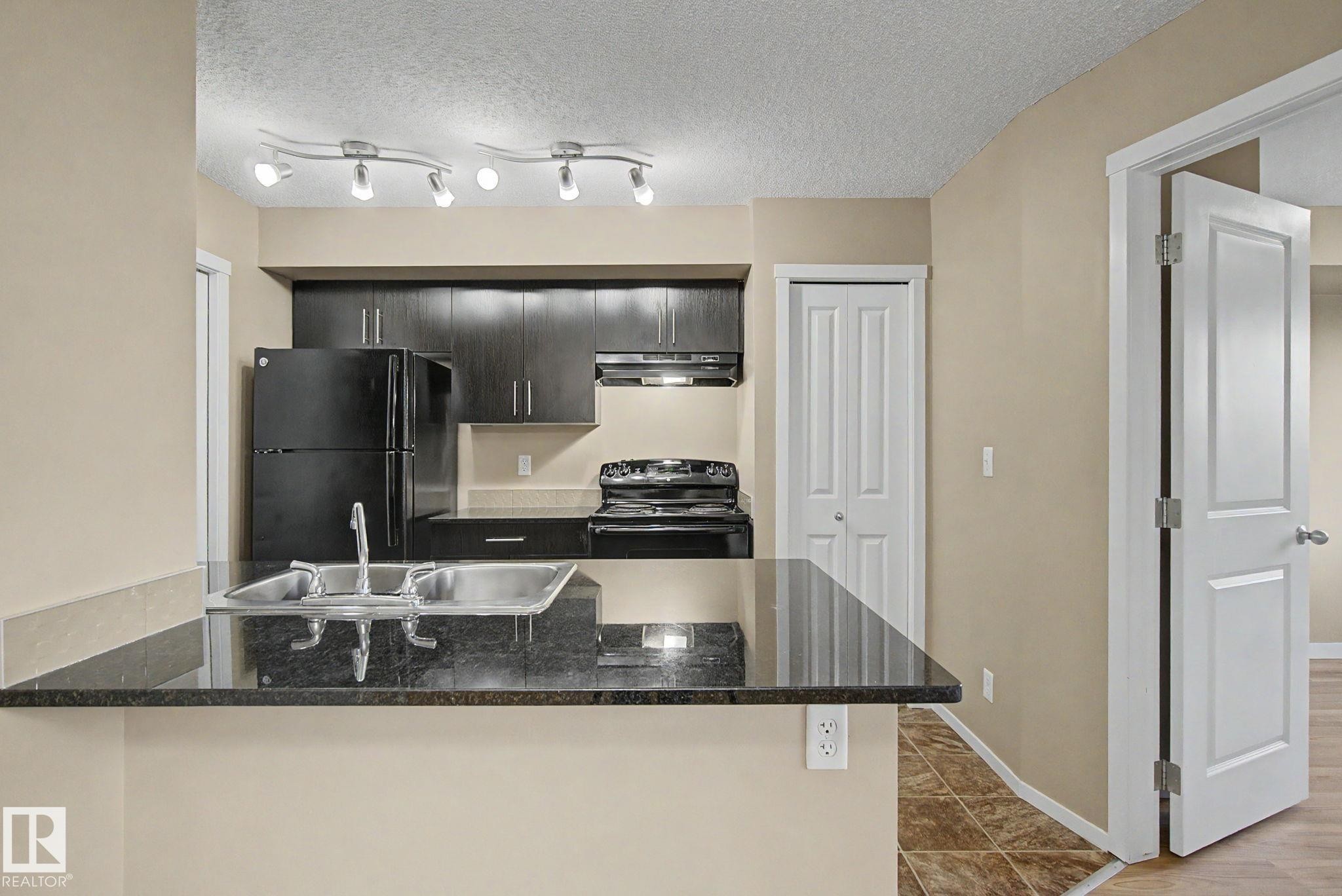 123 5370 Chappelle Road, Edmonton, AB