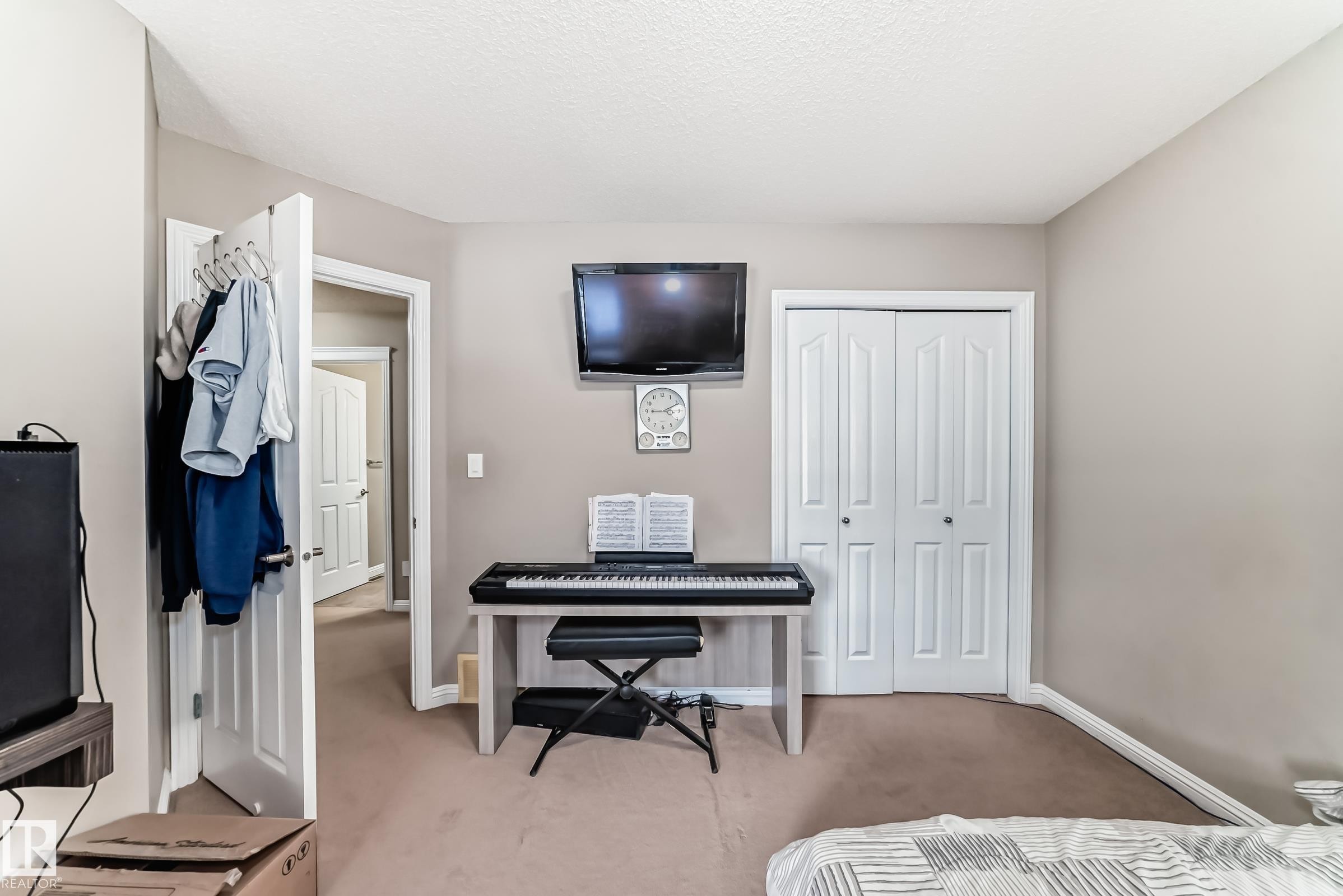 351 Griesbach School Road, Edmonton, AB