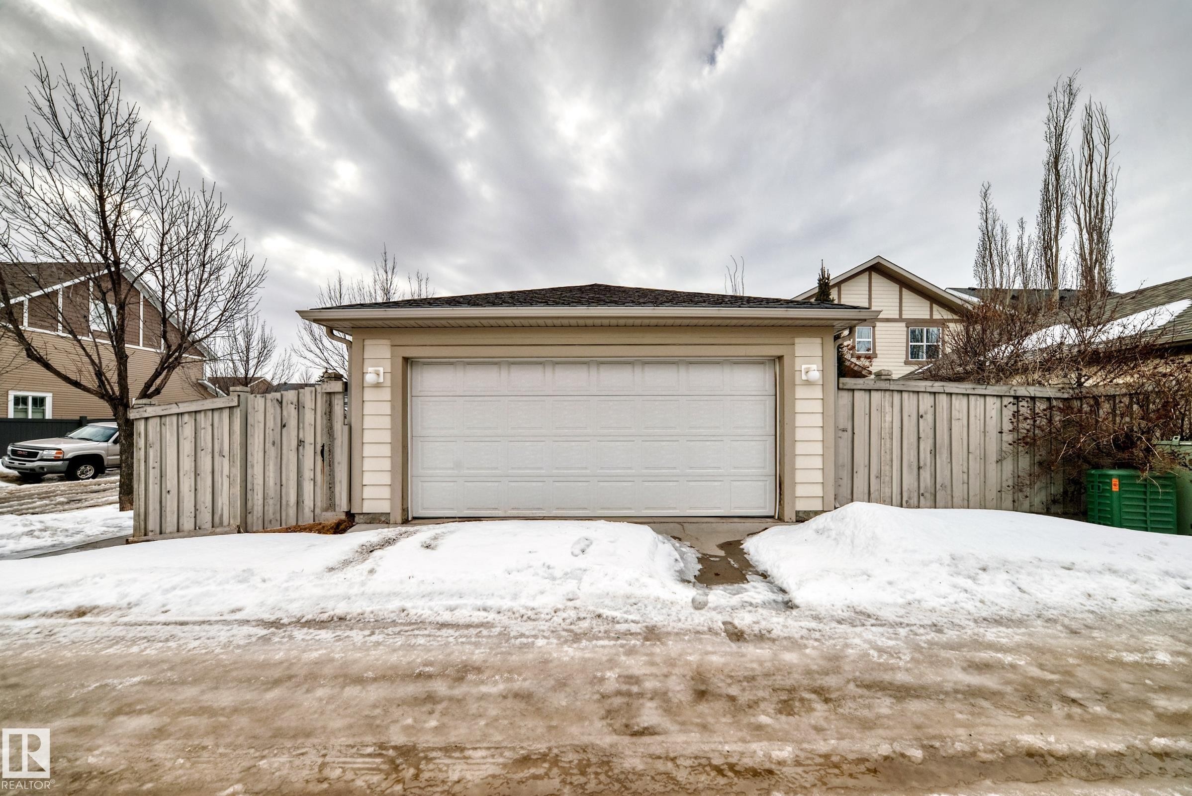 351 Griesbach School Road, Edmonton, AB