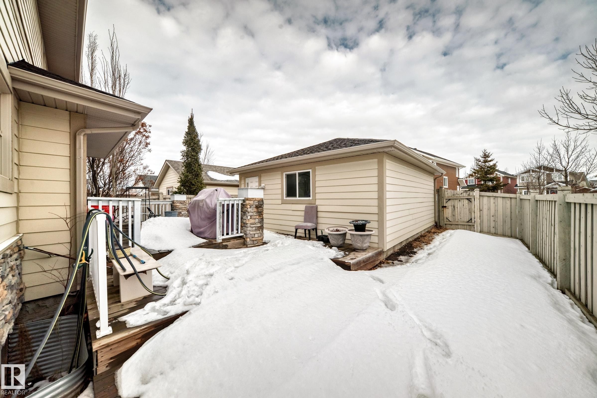 351 Griesbach School Road, Edmonton, AB