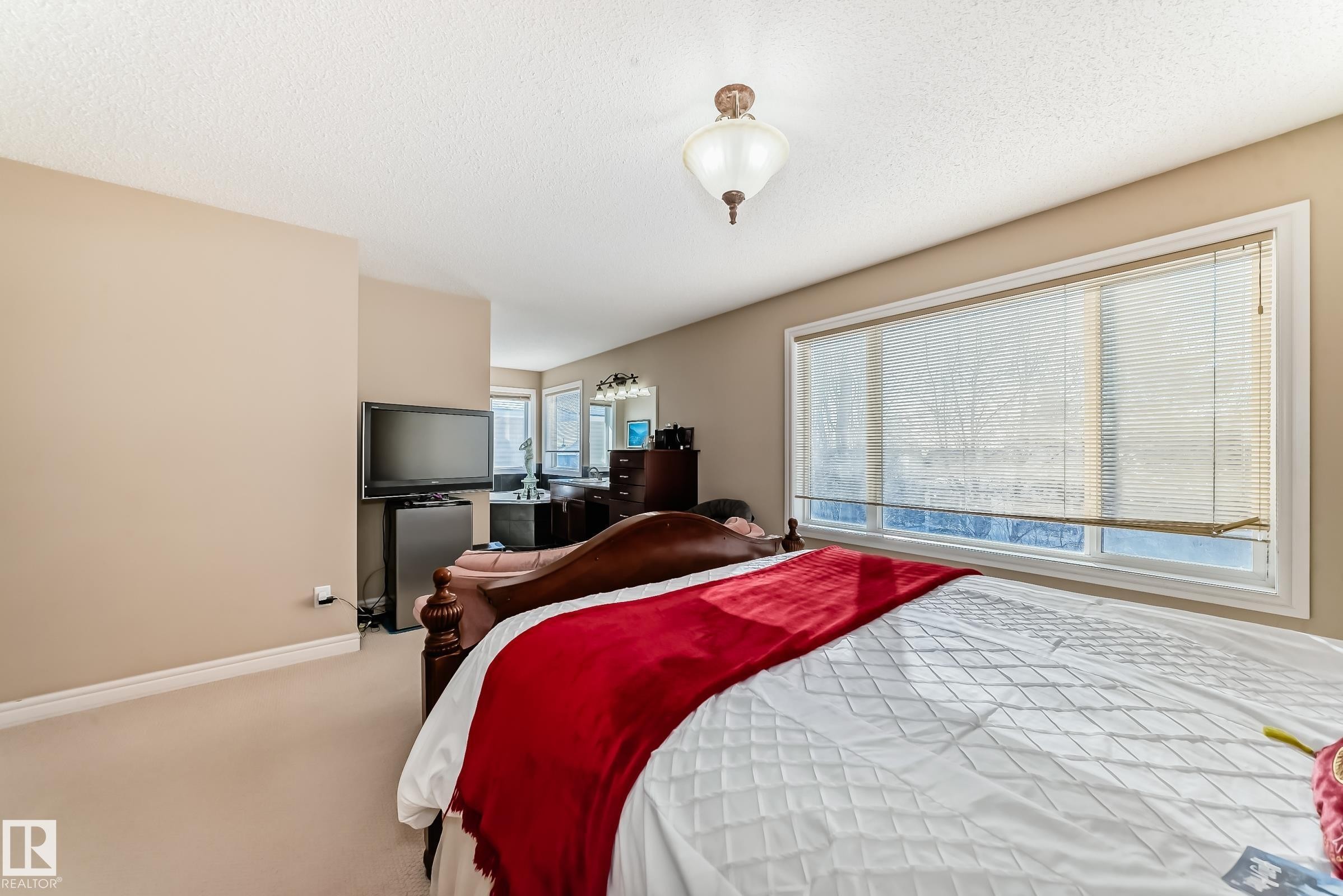 3711 163 Avenue, Edmonton, AB