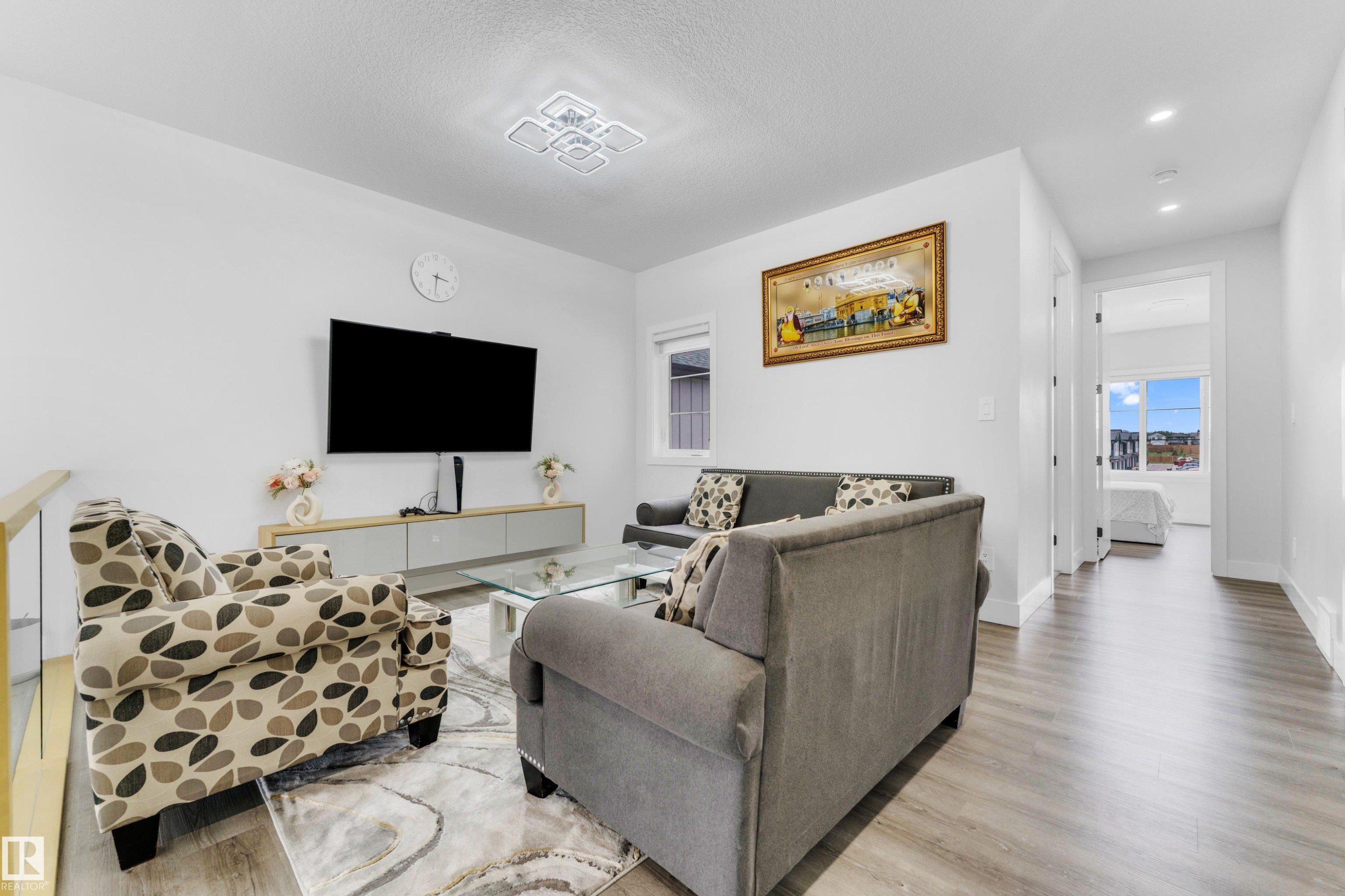 2820 1 Avenue, Edmonton, AB