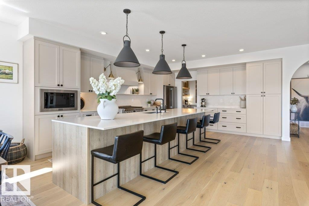 10 Redwing Wynd, St. Albert, AB - Indoor Photo Showing Kitchen With Upgraded Kitchen