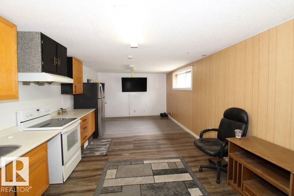 12041 86 Street, Edmonton, AB