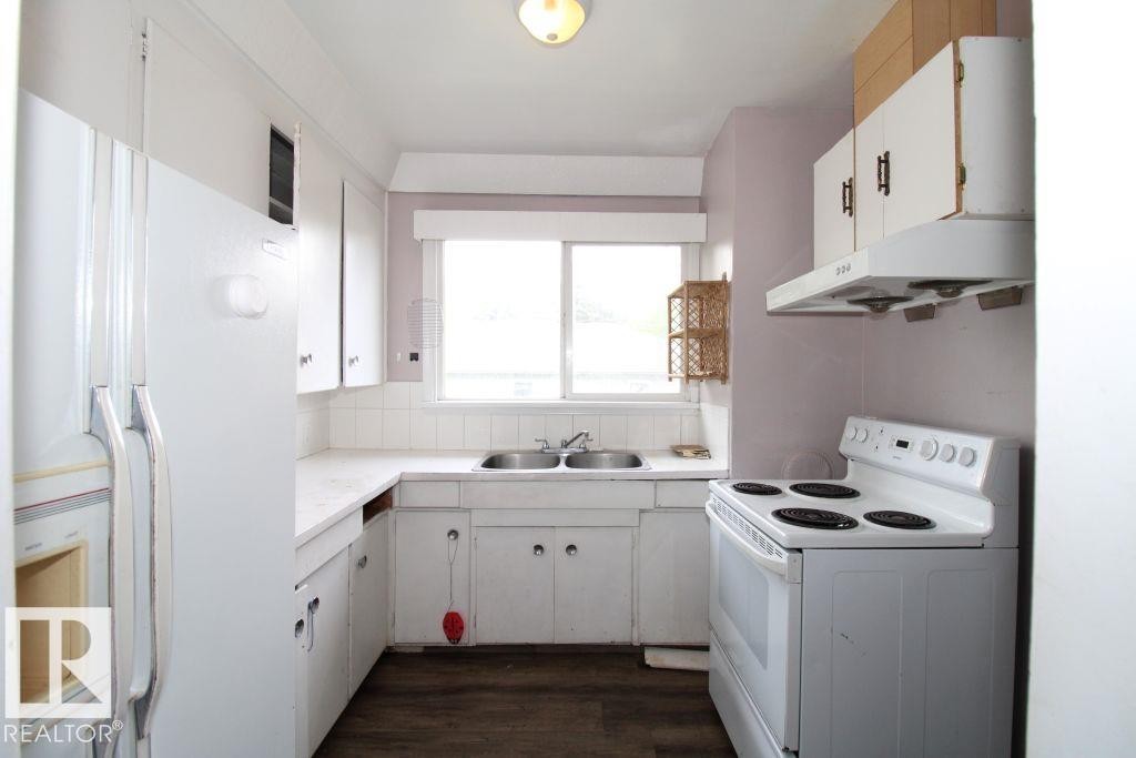 12041 86 Street, Edmonton, AB