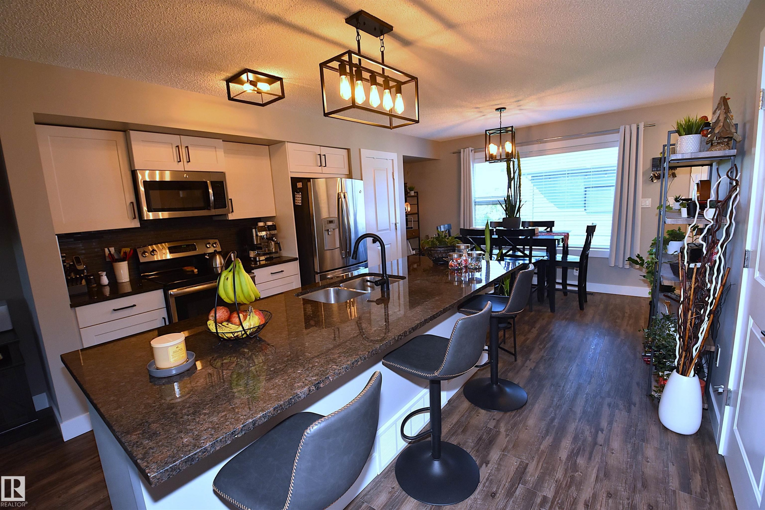 5223 Chappelle Road, Edmonton, AB