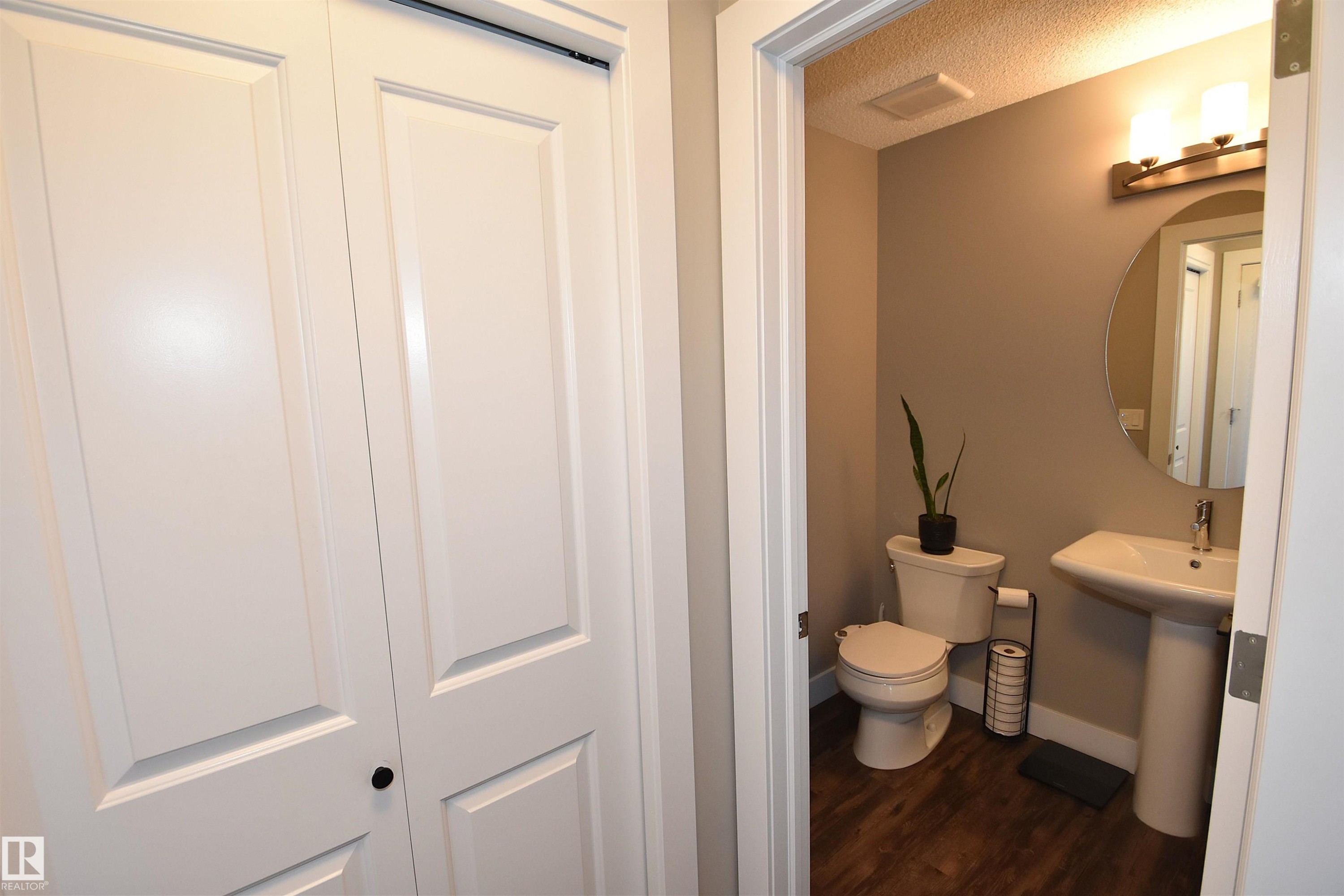 5223 Chappelle Road, Edmonton, AB