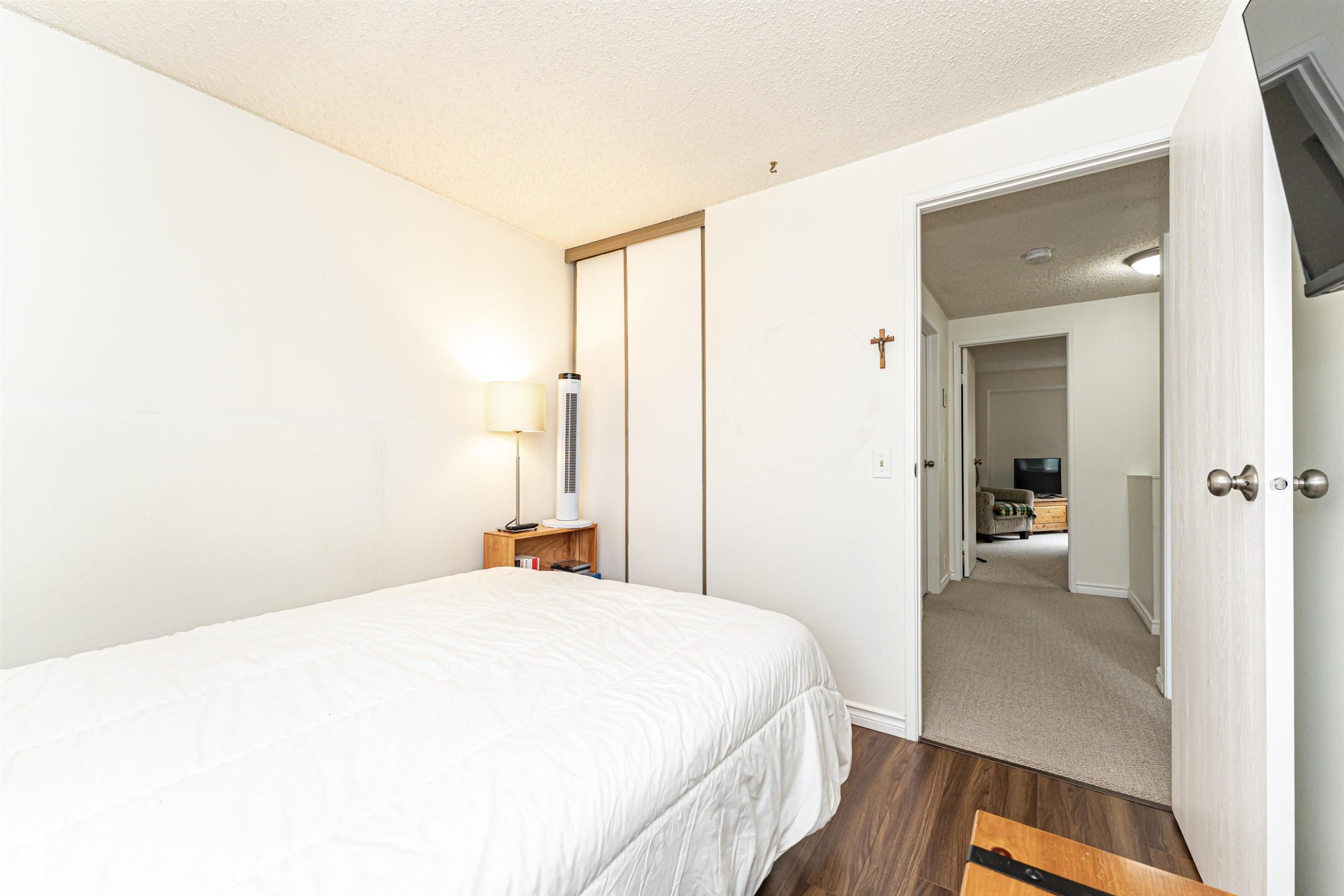 Bedroom - 18 Walden Park, St. Albert, AB