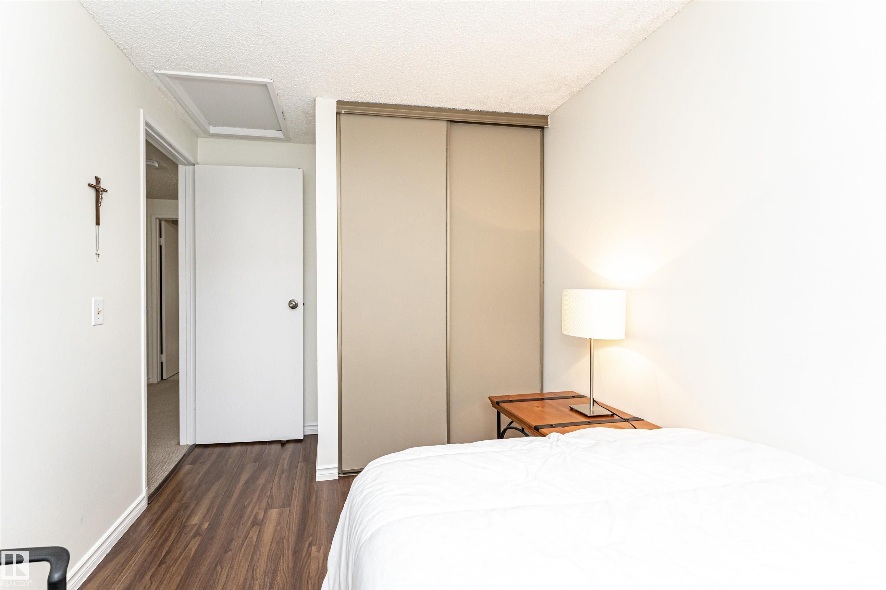 Bedroom - 18 Walden Park, St. Albert, AB