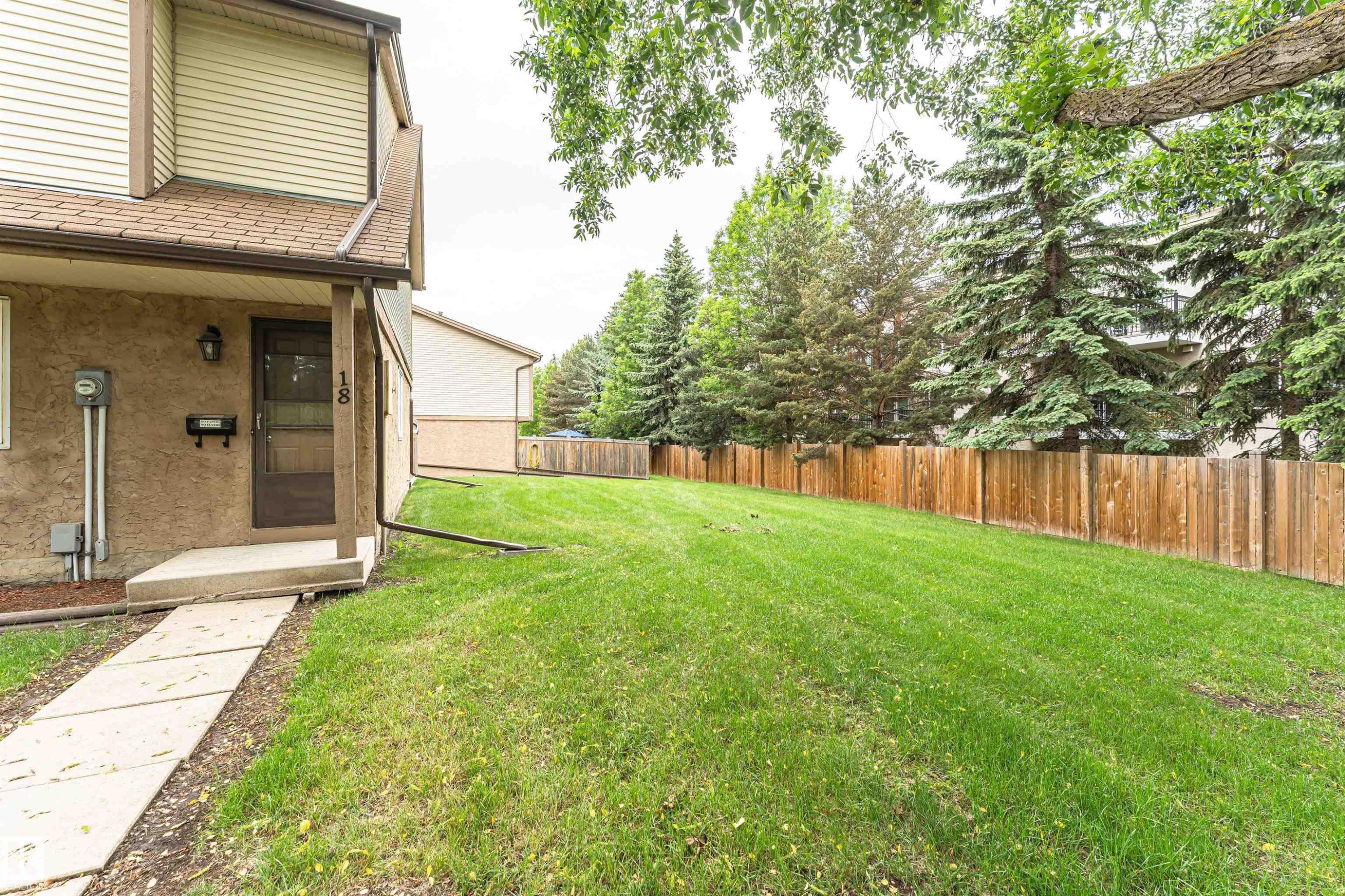 Yard - 18 Walden Park, St. Albert, AB