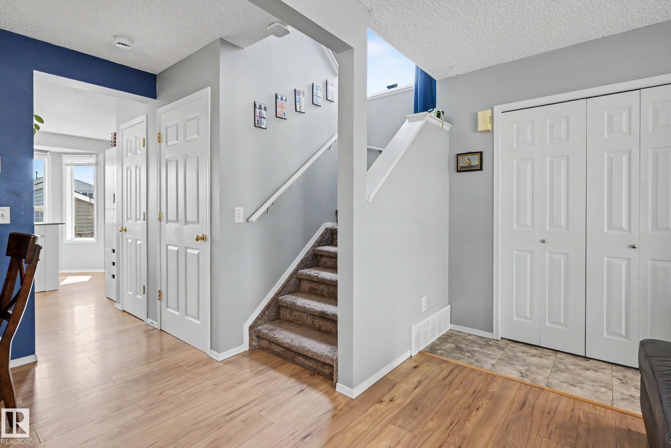 2123 36 Avenue, Edmonton, AB - Indoor Photo Showing Other Room