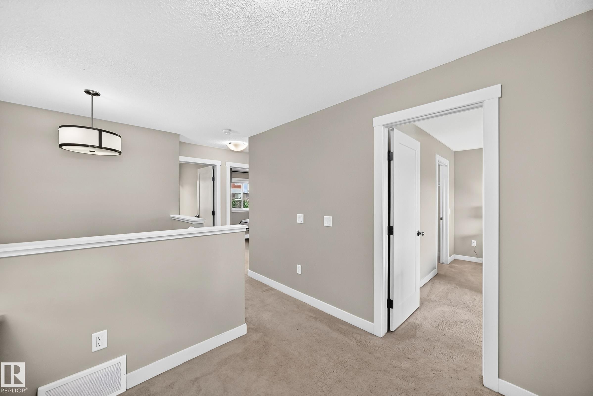 4477 Annett Common, Edmonton, AB