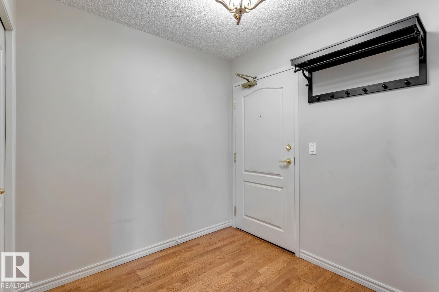102 10649 Saskatchewan Drive, Edmonton, AB