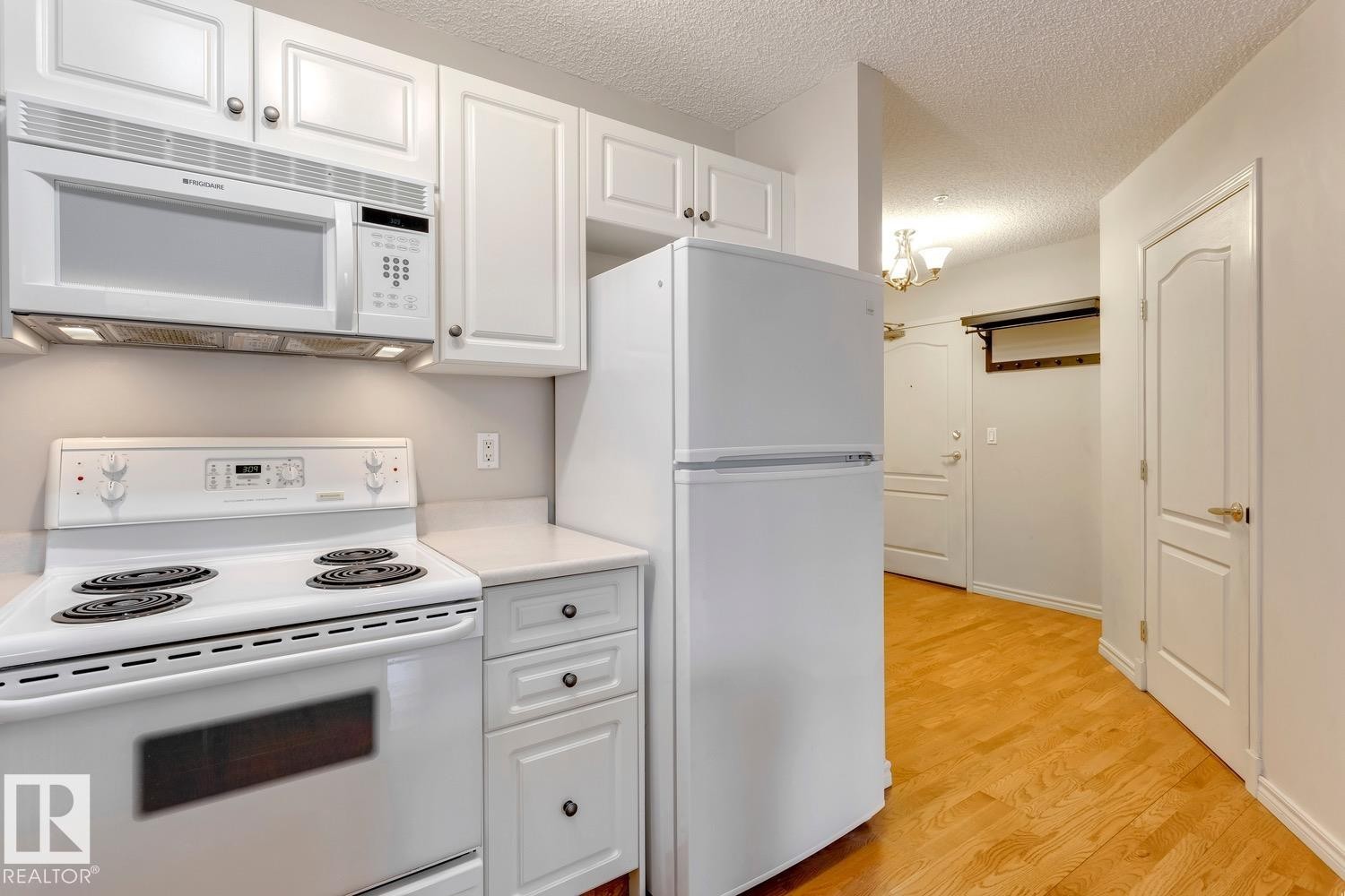 102 10649 Saskatchewan Drive, Edmonton, AB