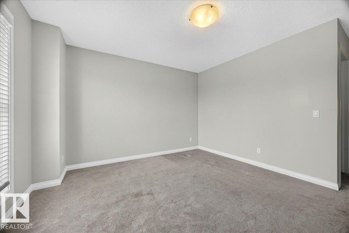 Empty room - 17203 71 Street, Edmonton, AB