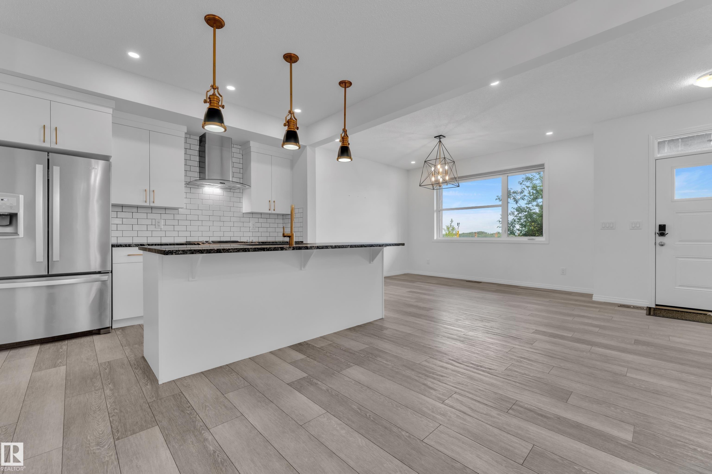 Kitchen - 144 Sunwapta Way, Edmonton, AB
