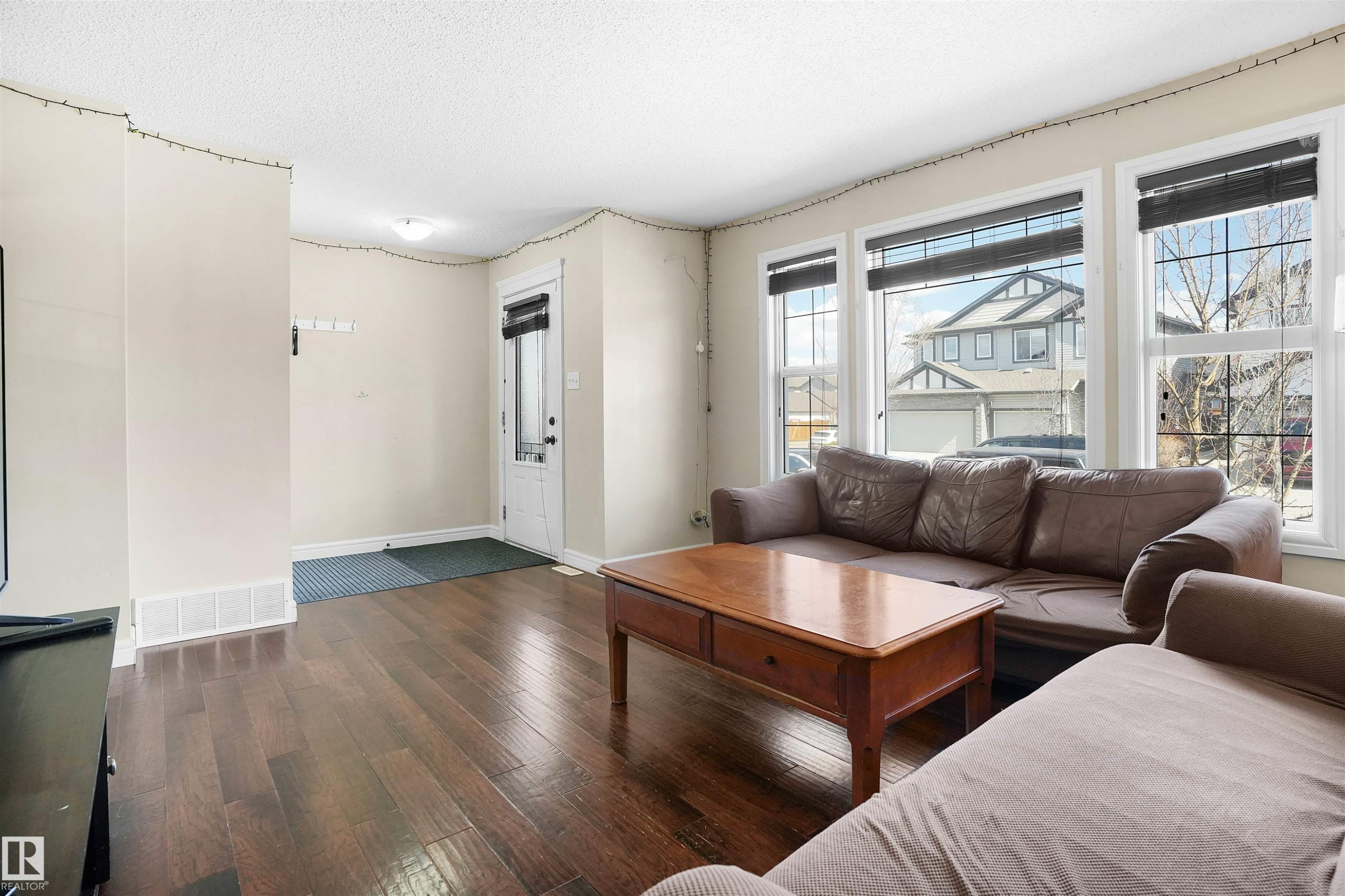 1442 33A Street, Edmonton, AB