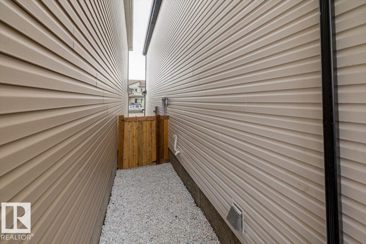 3616 Triomphe Boulevard, Beaumont, AB - Indoor Photo Showing Other Room