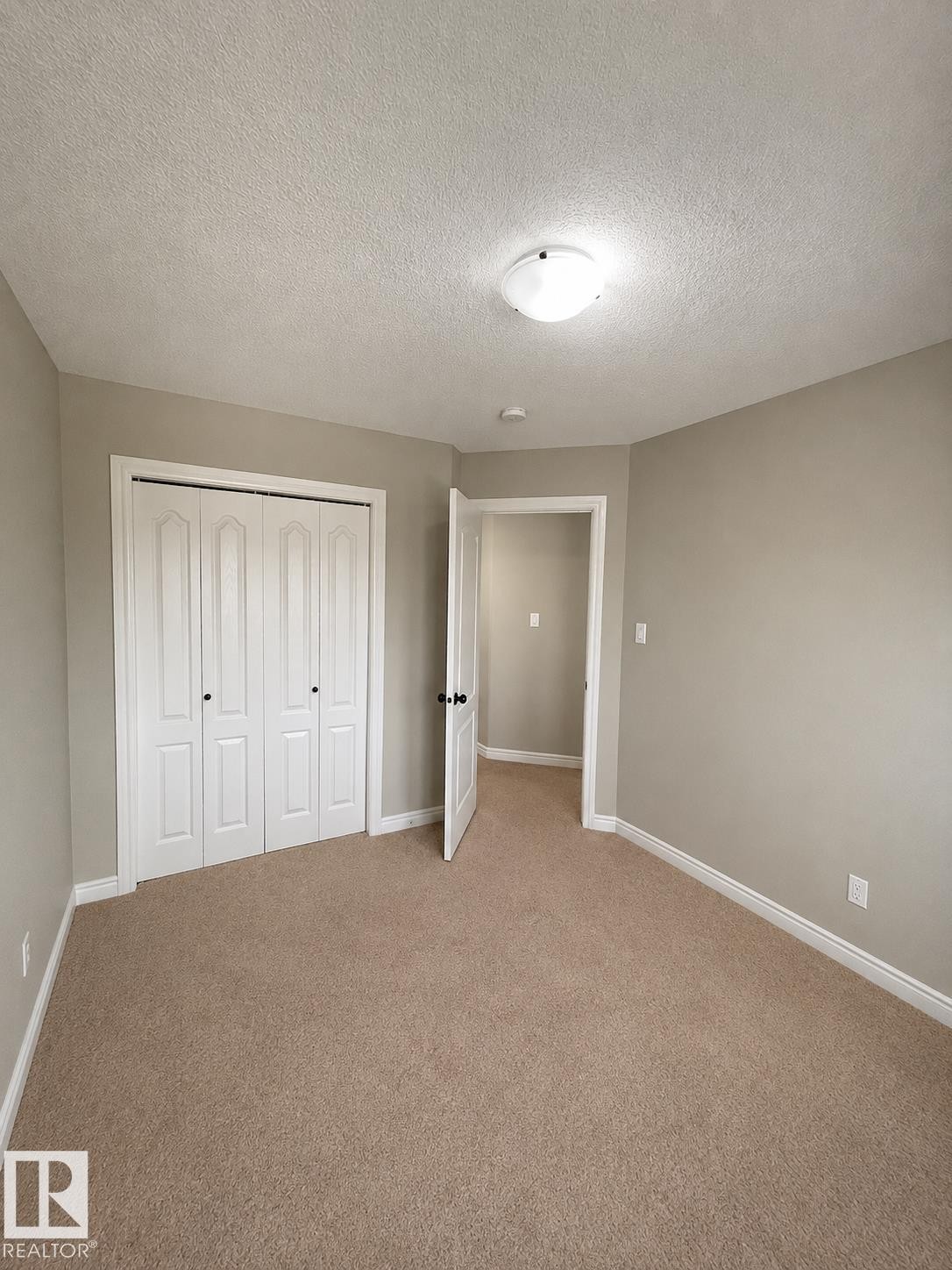 Second Bedroom - 2251 Casey Crescent, Edmonton, AB