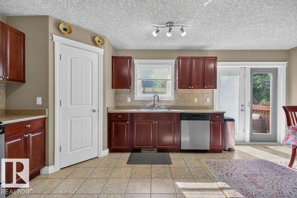 12836 72 Street, Edmonton, AB