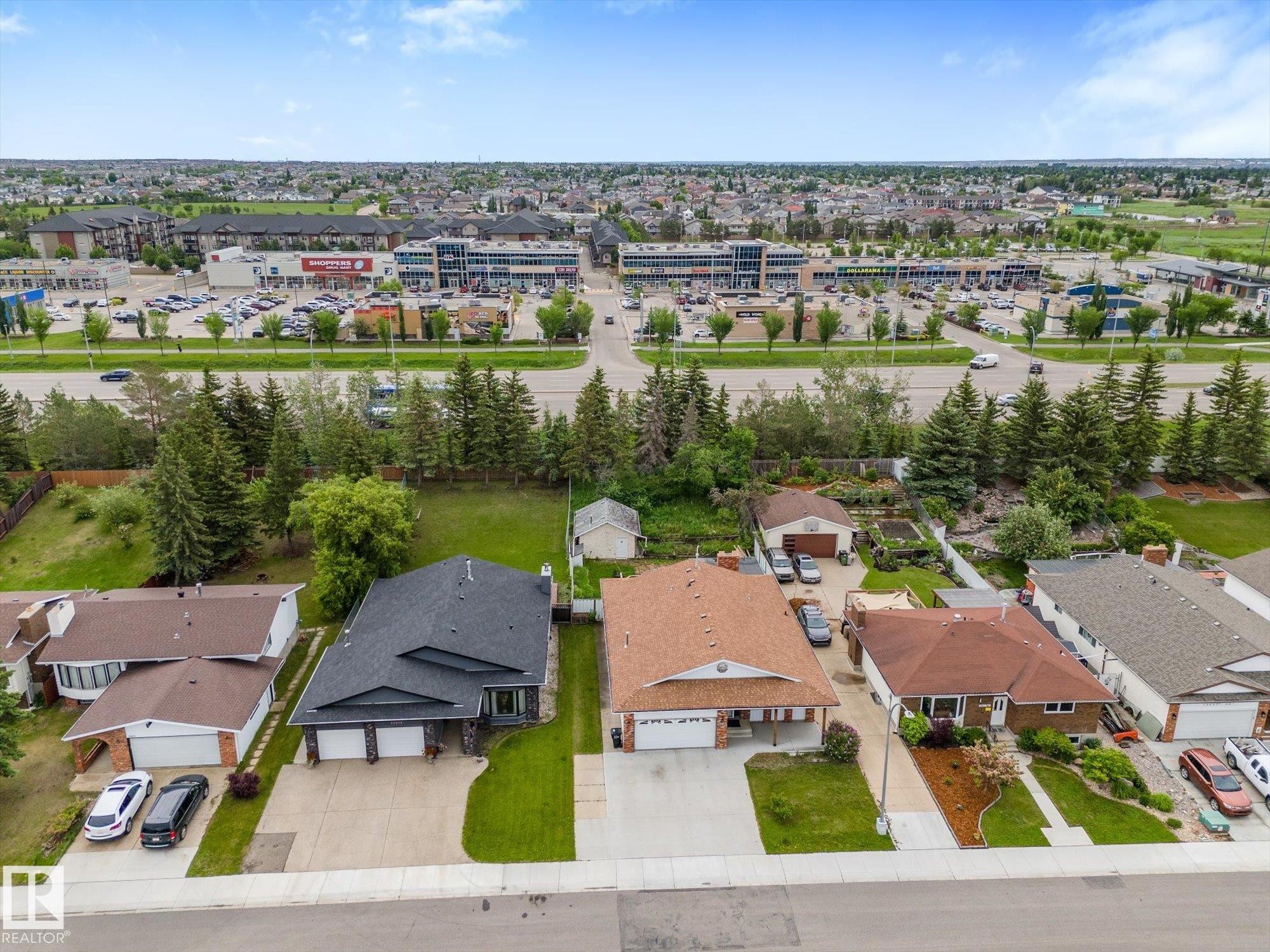15819 98 Street, Edmonton, AB