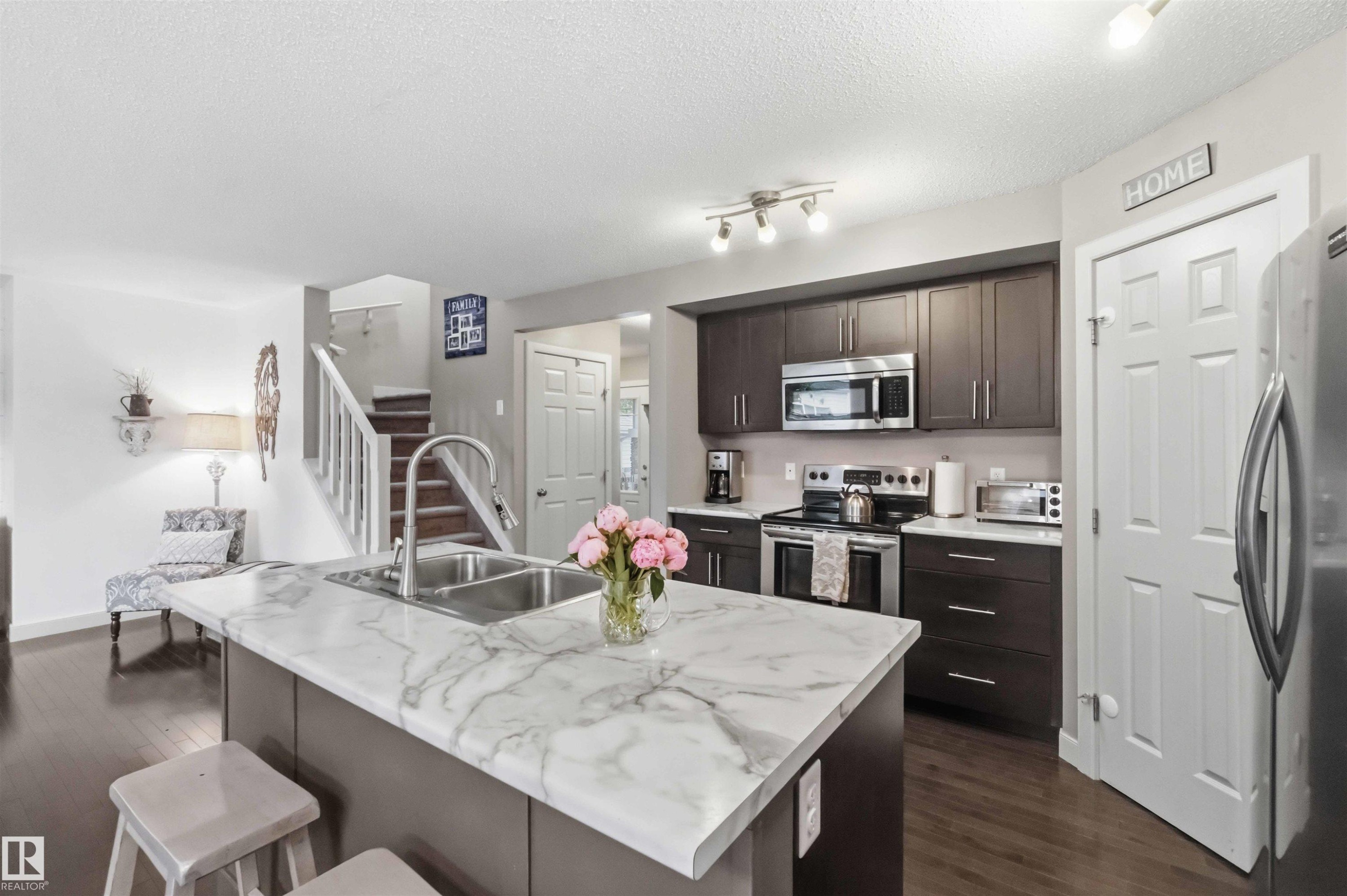 Kitchen - 20013 131 Avenue, Edmonton, AB