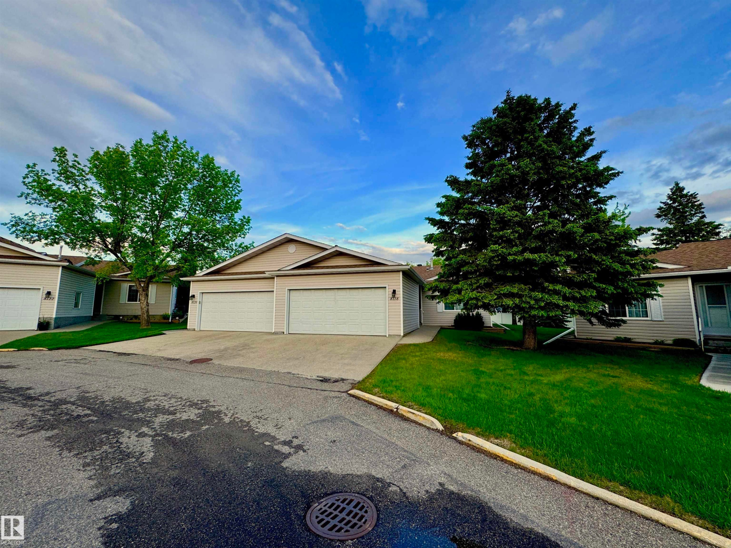 8118 27 Avenue Nw, Edmonton, AB