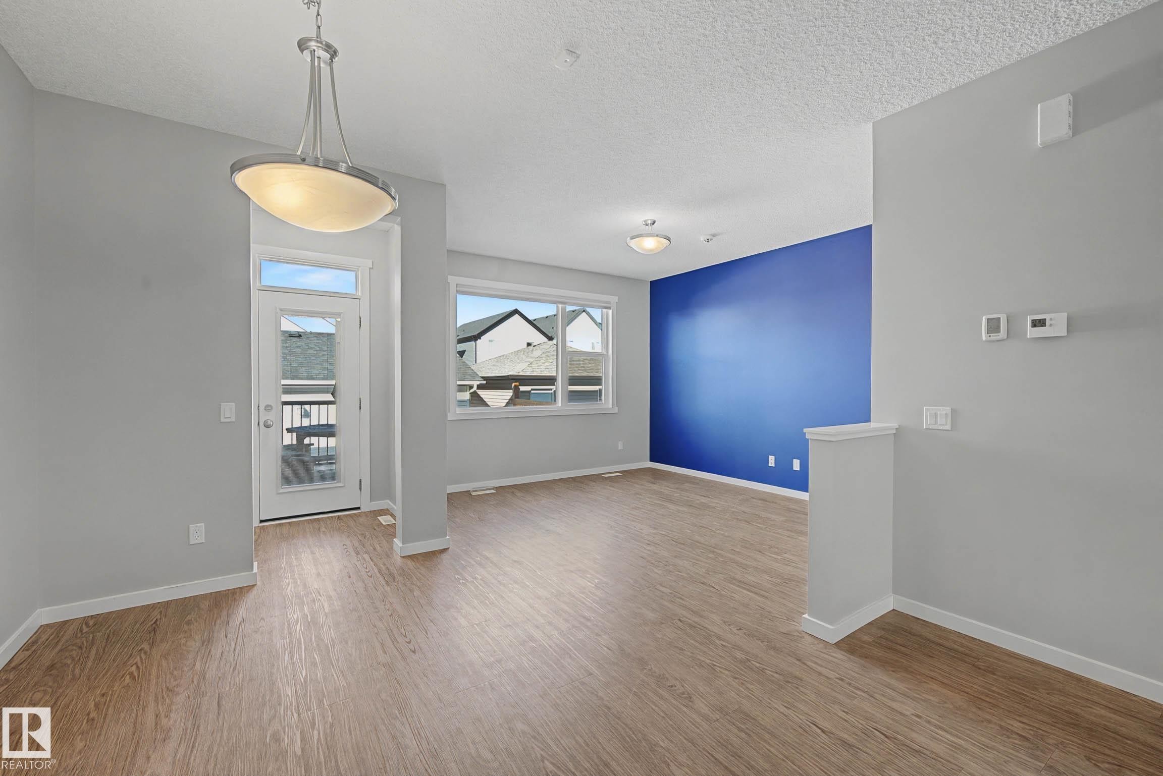 2577 Coughlan Road, Edmonton, AB - Indoor Photo Showing Other Room