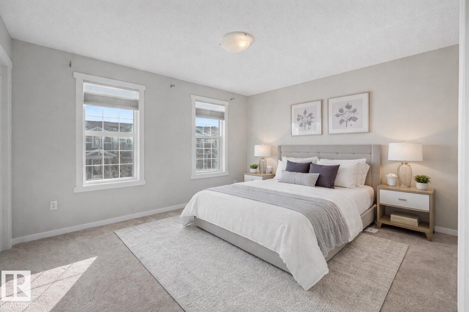 2577 Coughlan Road, Edmonton, AB - Indoor Photo Showing Bedroom