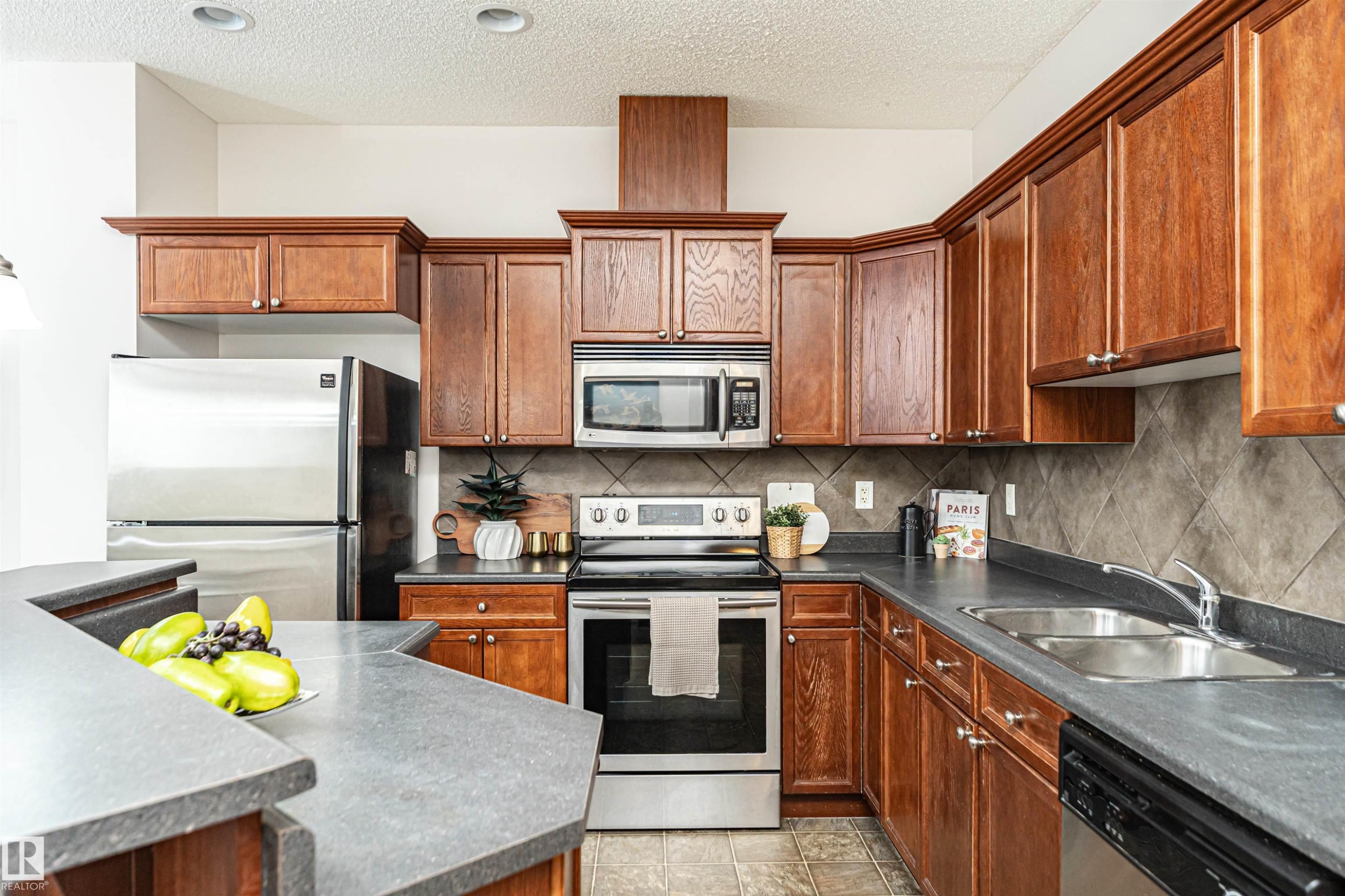 103 13825 155 Avenue, Edmonton, AB