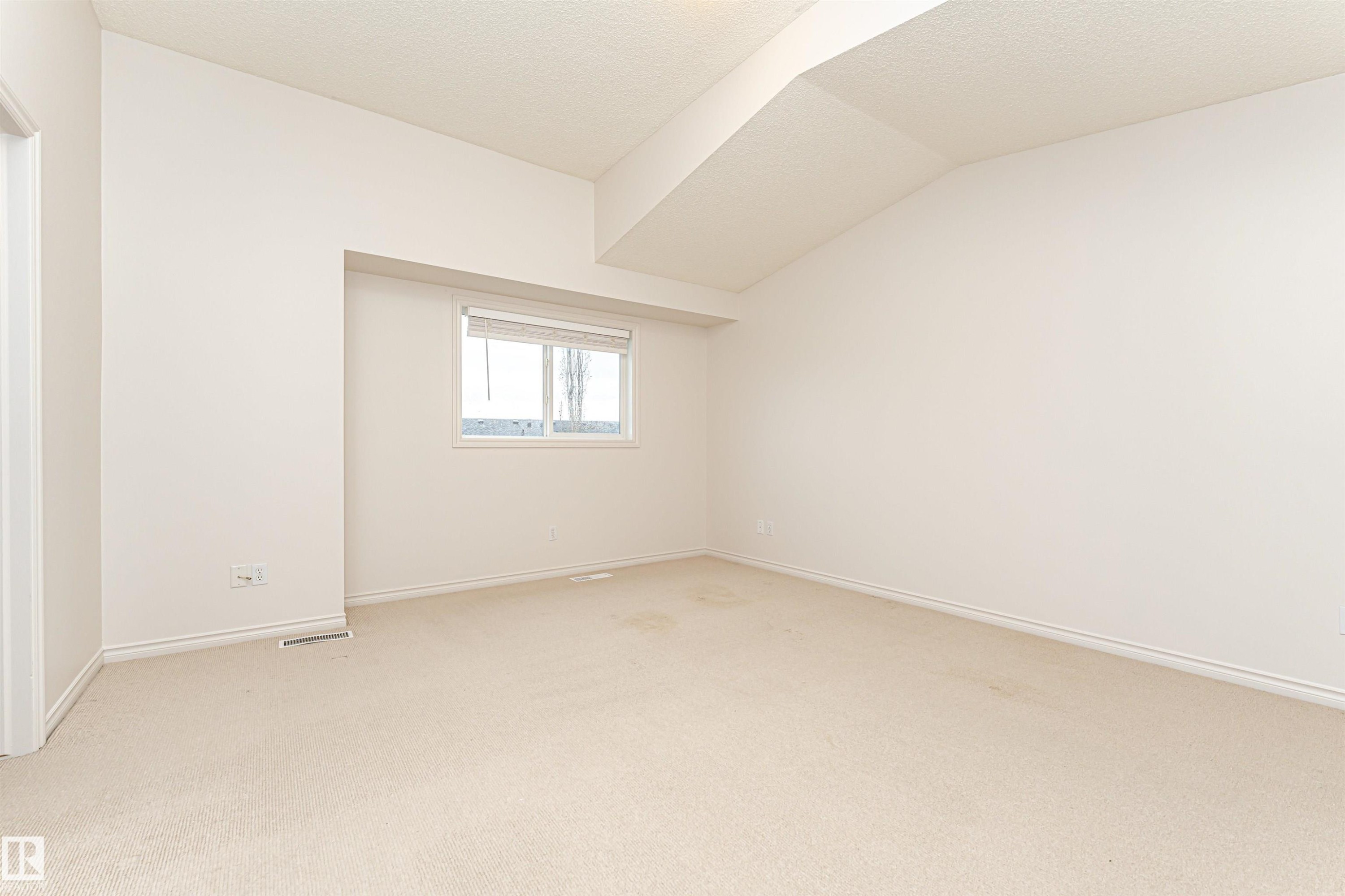 103 13825 155 Avenue, Edmonton, AB