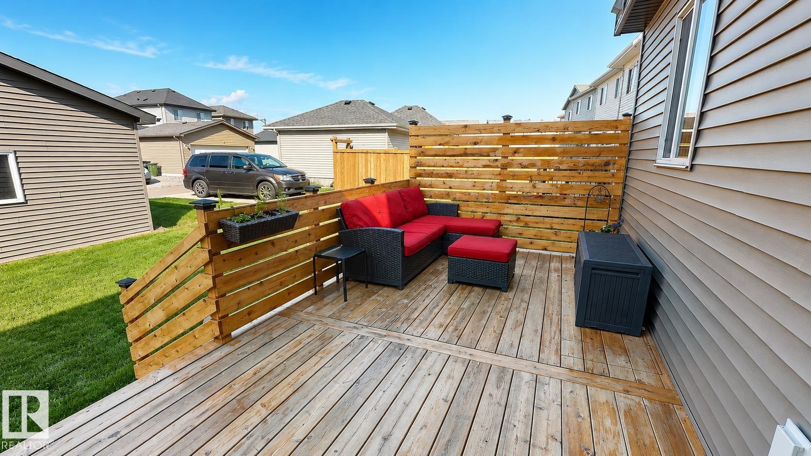 5202 Lark Crescent, Edmonton, AB