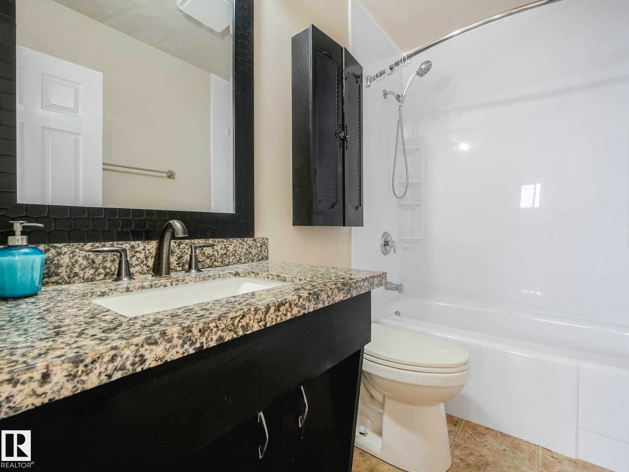 Image quality insufficient for description - 9207 169 Street, Edmonton, AB - Indoor Photo Showing Bathroom