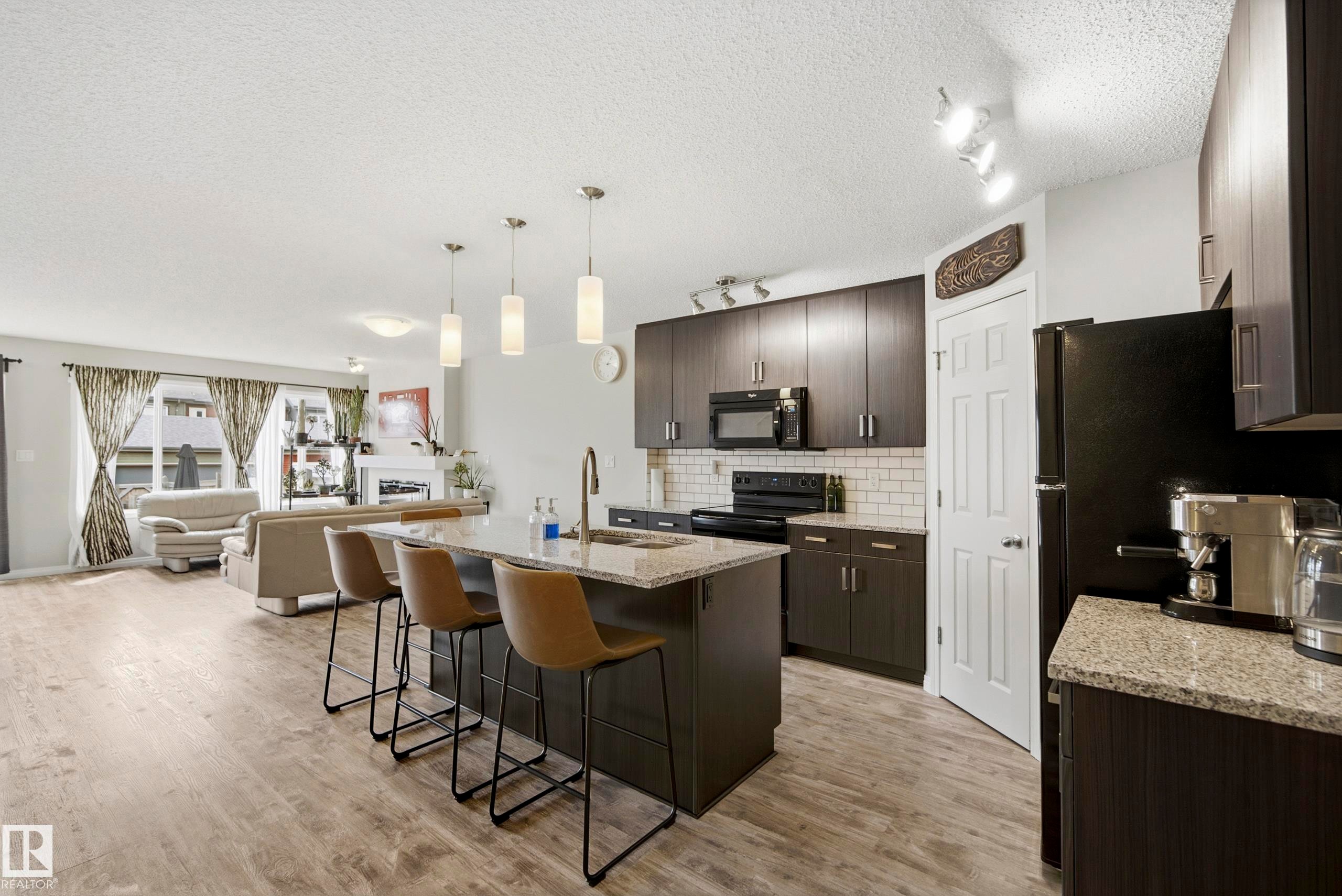 3805 Powell Wynd, Edmonton, AB