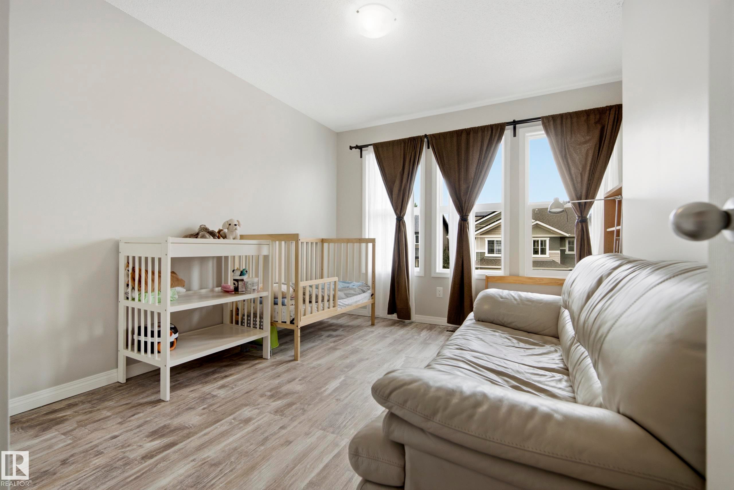 3805 Powell Wynd, Edmonton, AB