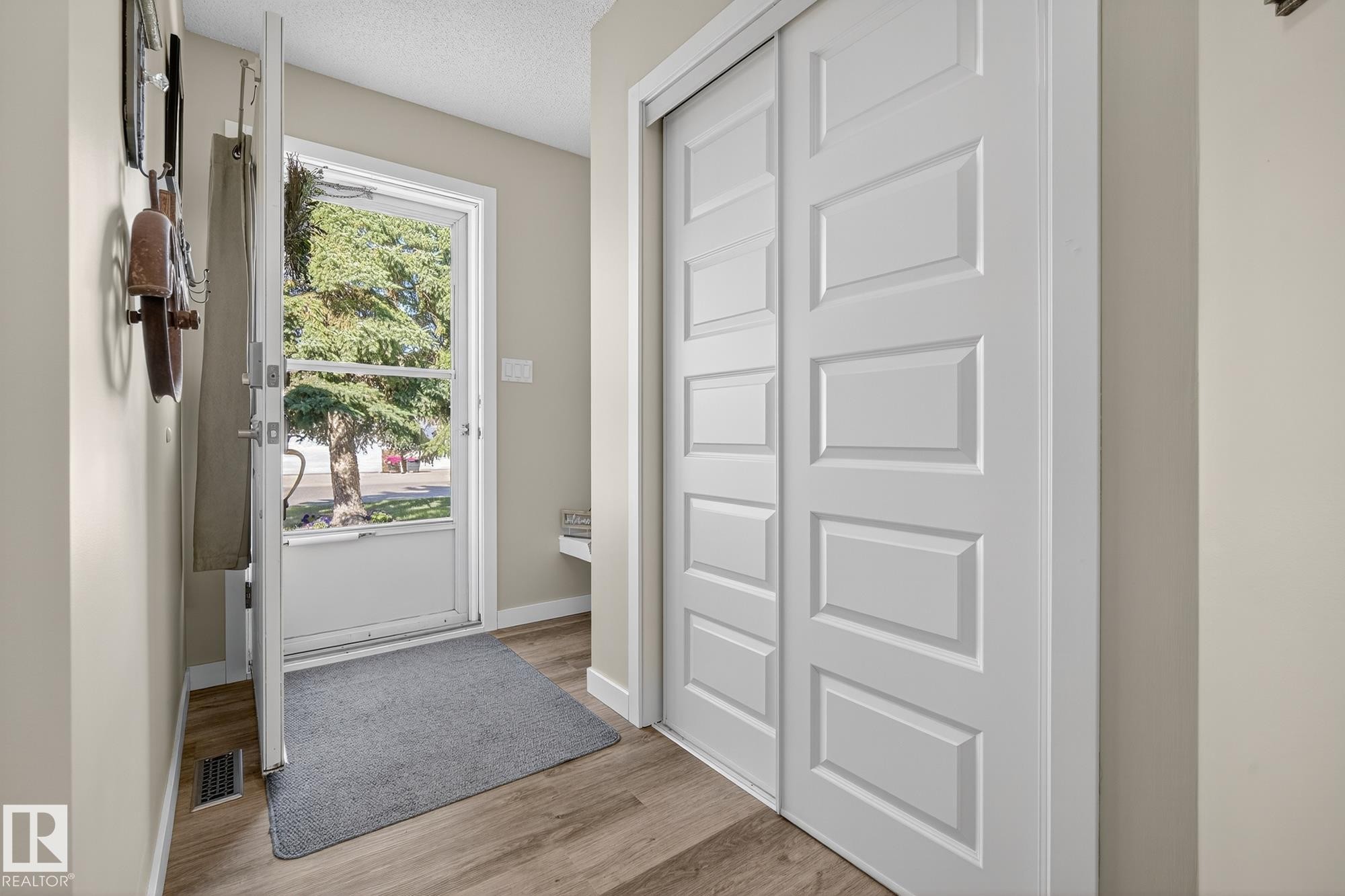 4711 25 Avenue, Edmonton, AB