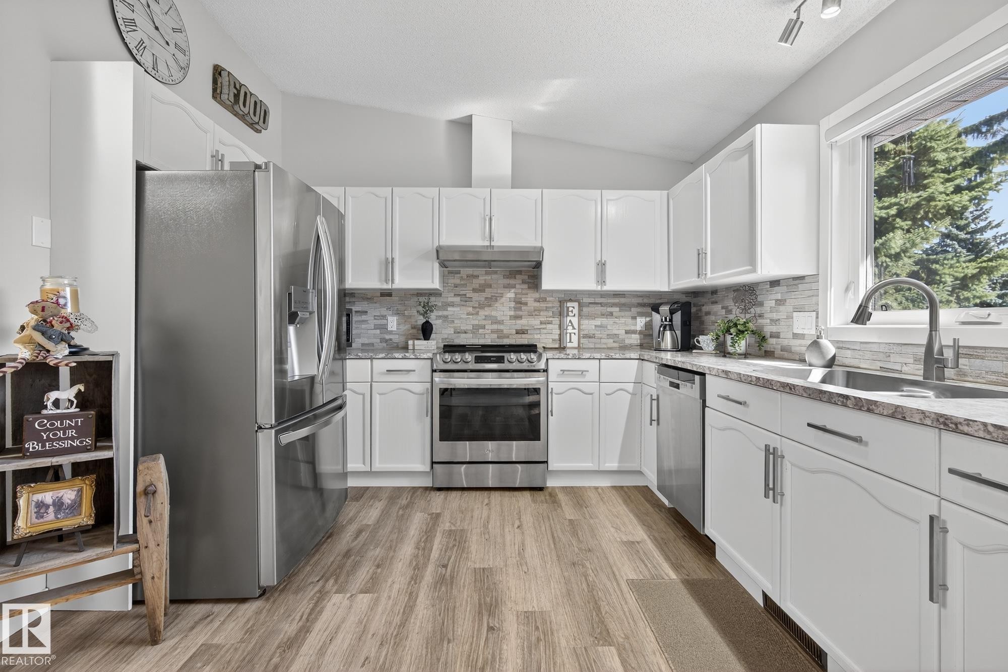 4711 25 Avenue, Edmonton, AB