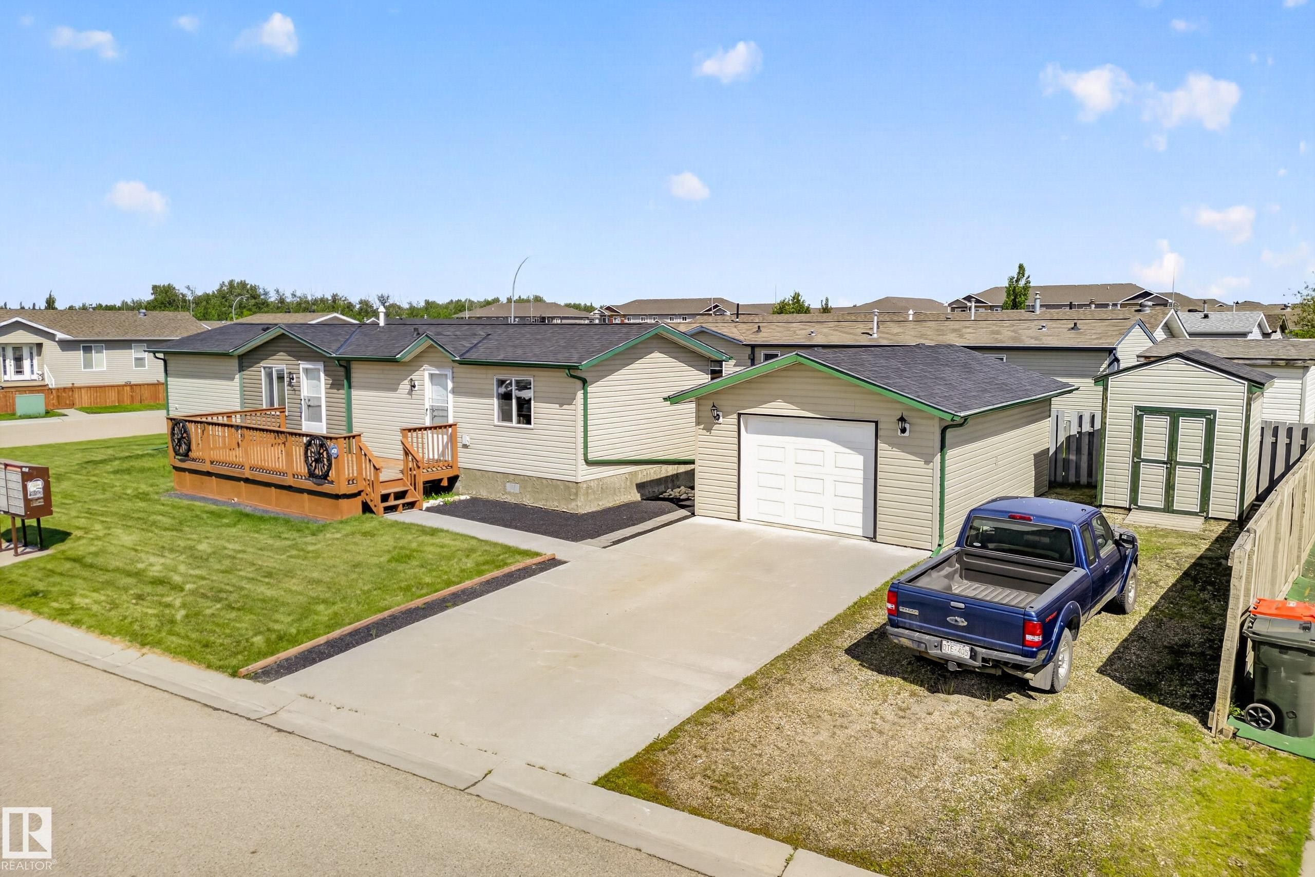 51 Jutland Crescent, Stony Plain, AB - Outdoor