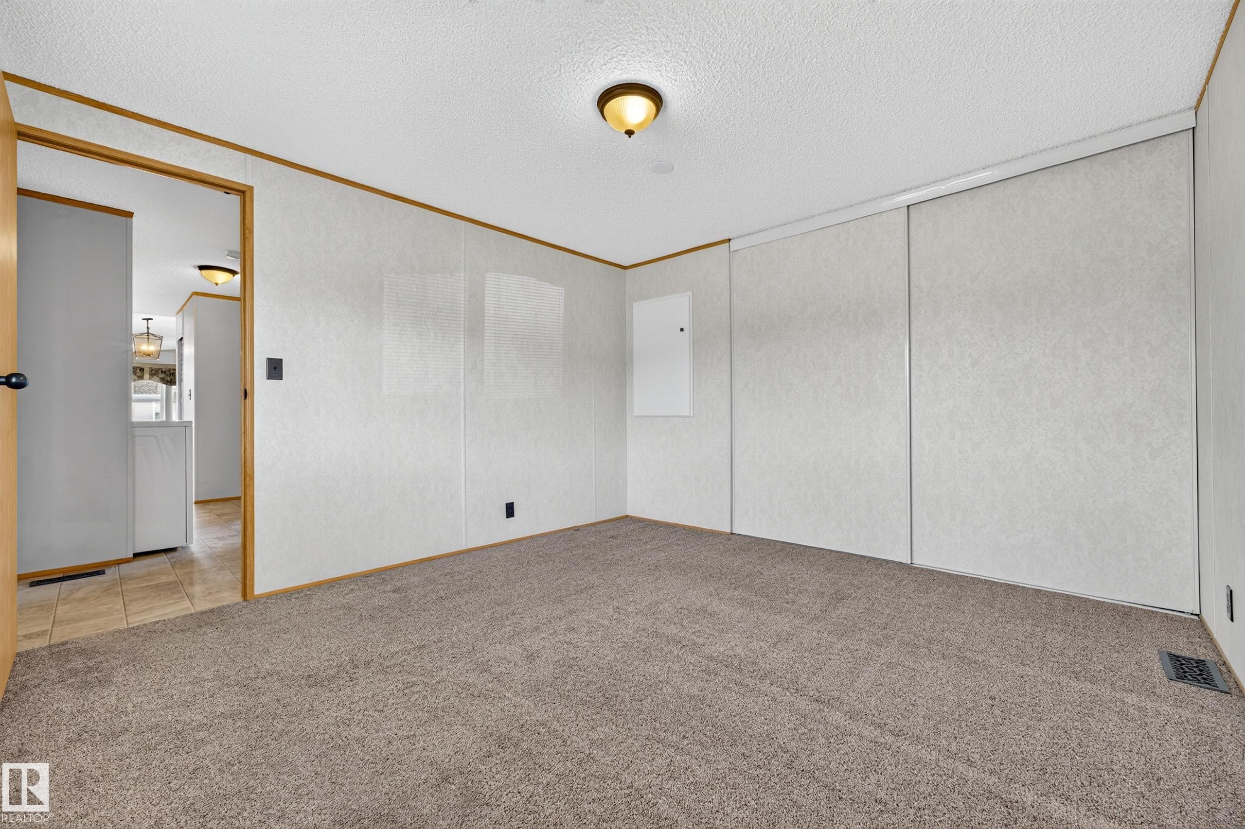 51 Jutland Crescent, Stony Plain, AB - Indoor Photo Showing Other Room