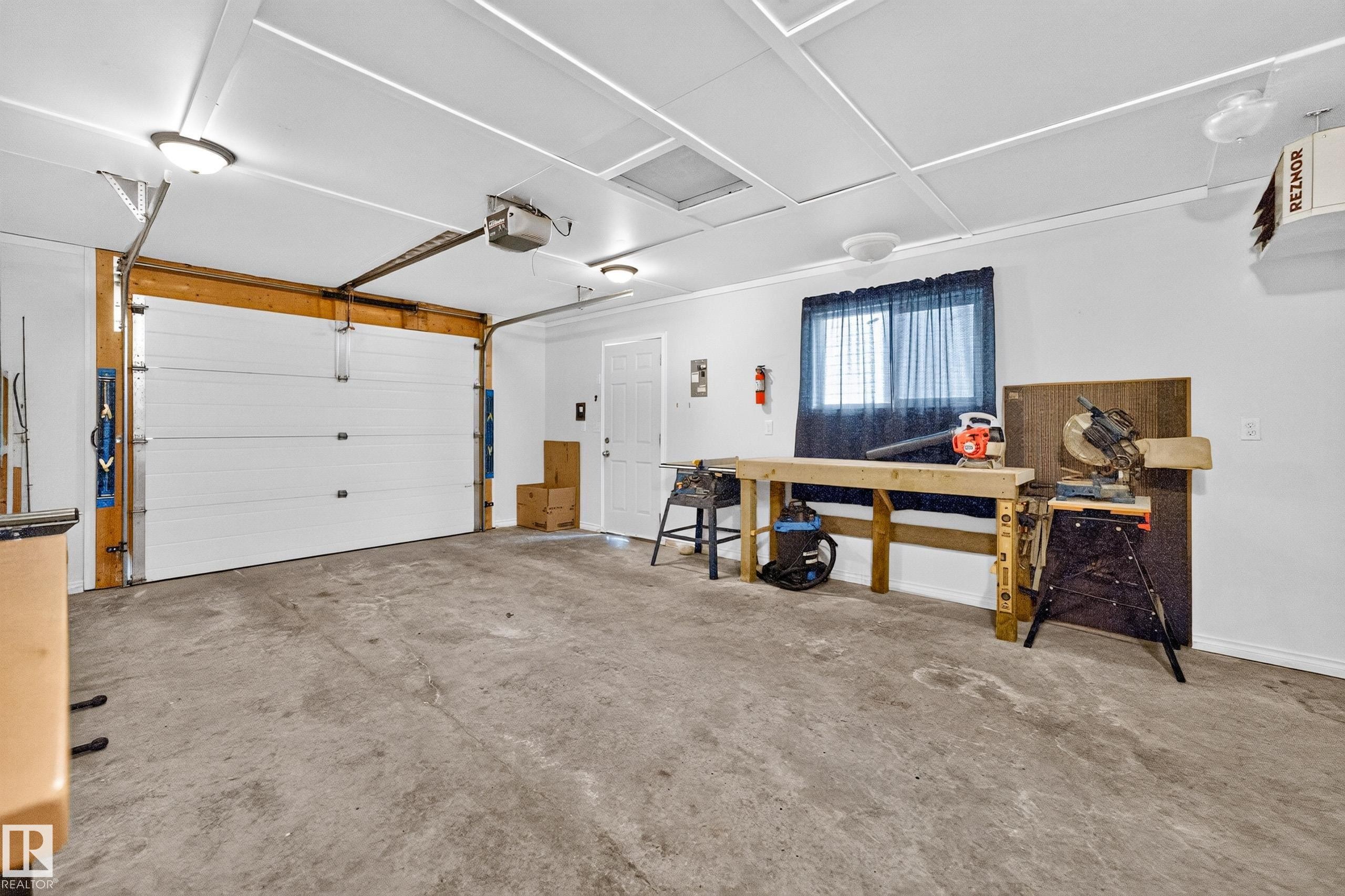 51 Jutland Crescent, Stony Plain, AB - Indoor Photo Showing Garage